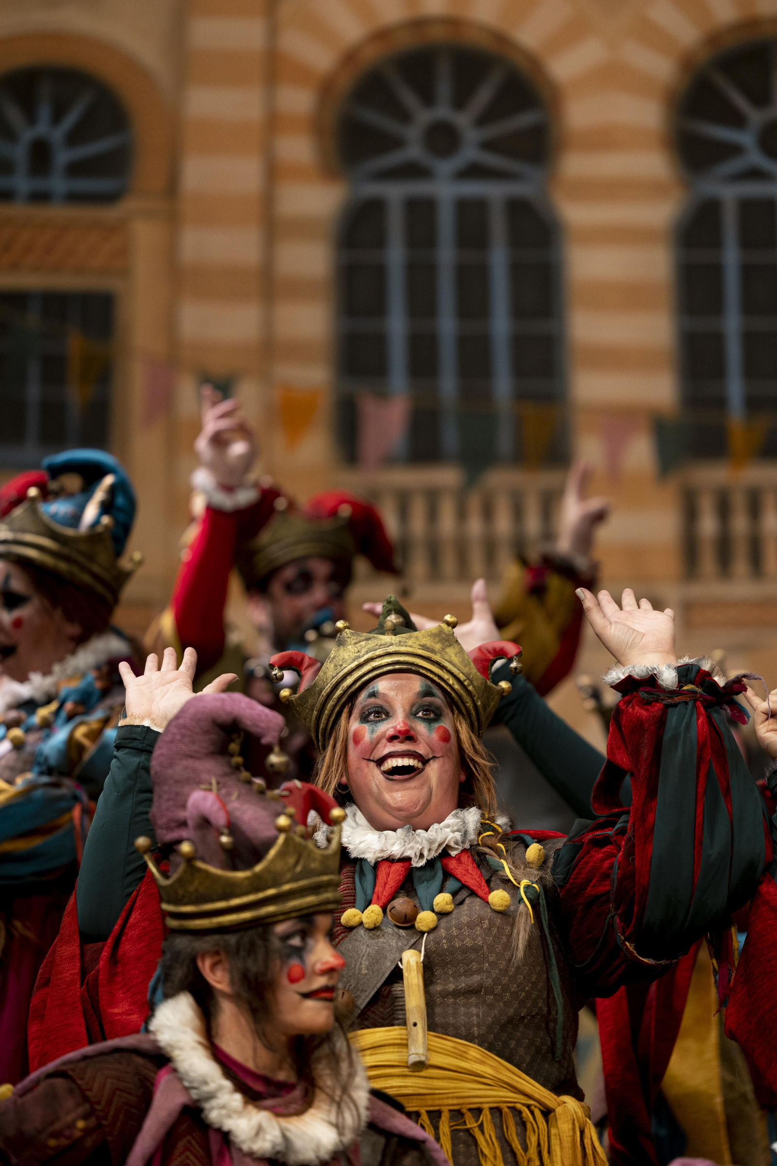 Coro La fiesta de los locos.