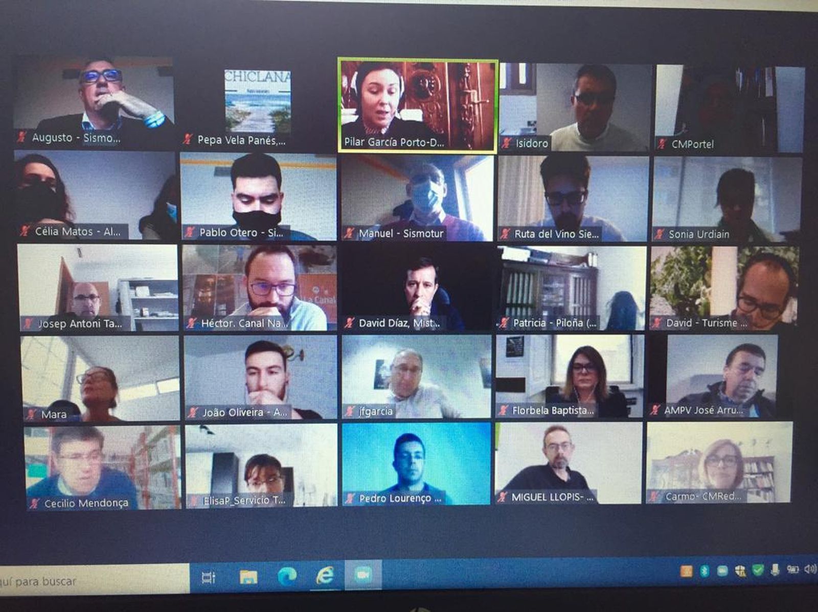 Momento del encuentro virtual.