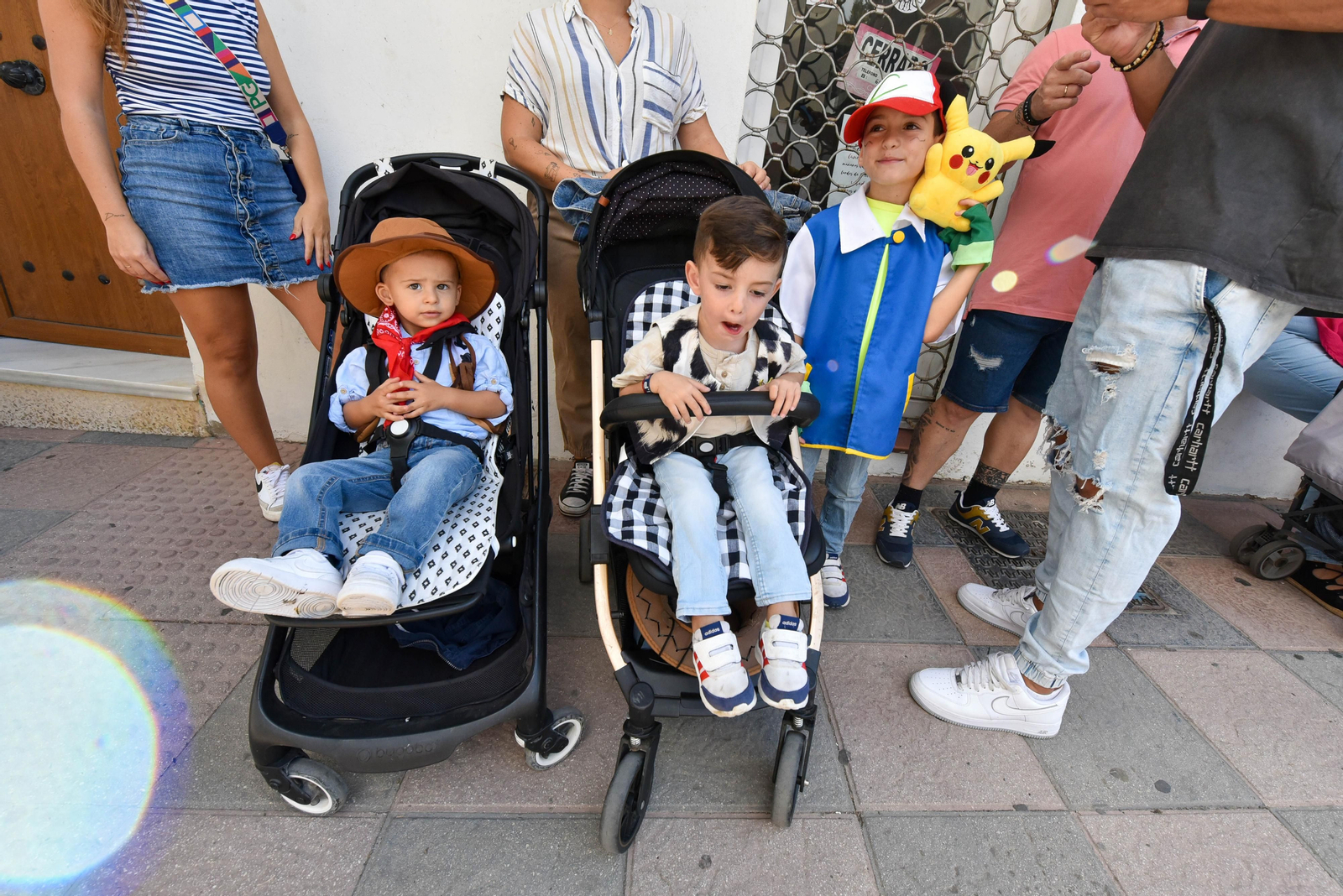 Búscate en las fotos de la cabalgata del Día del Niño en Los Barrios