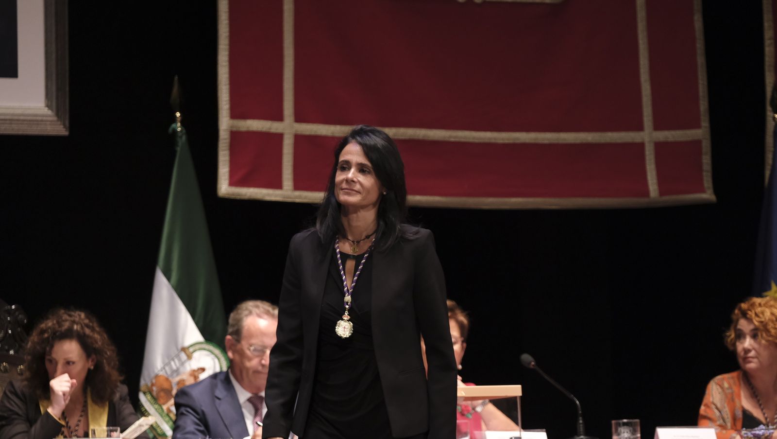 Imágenes de la investidura como Alcaldesa de Almería, de María del Mar Vázquez Agüero