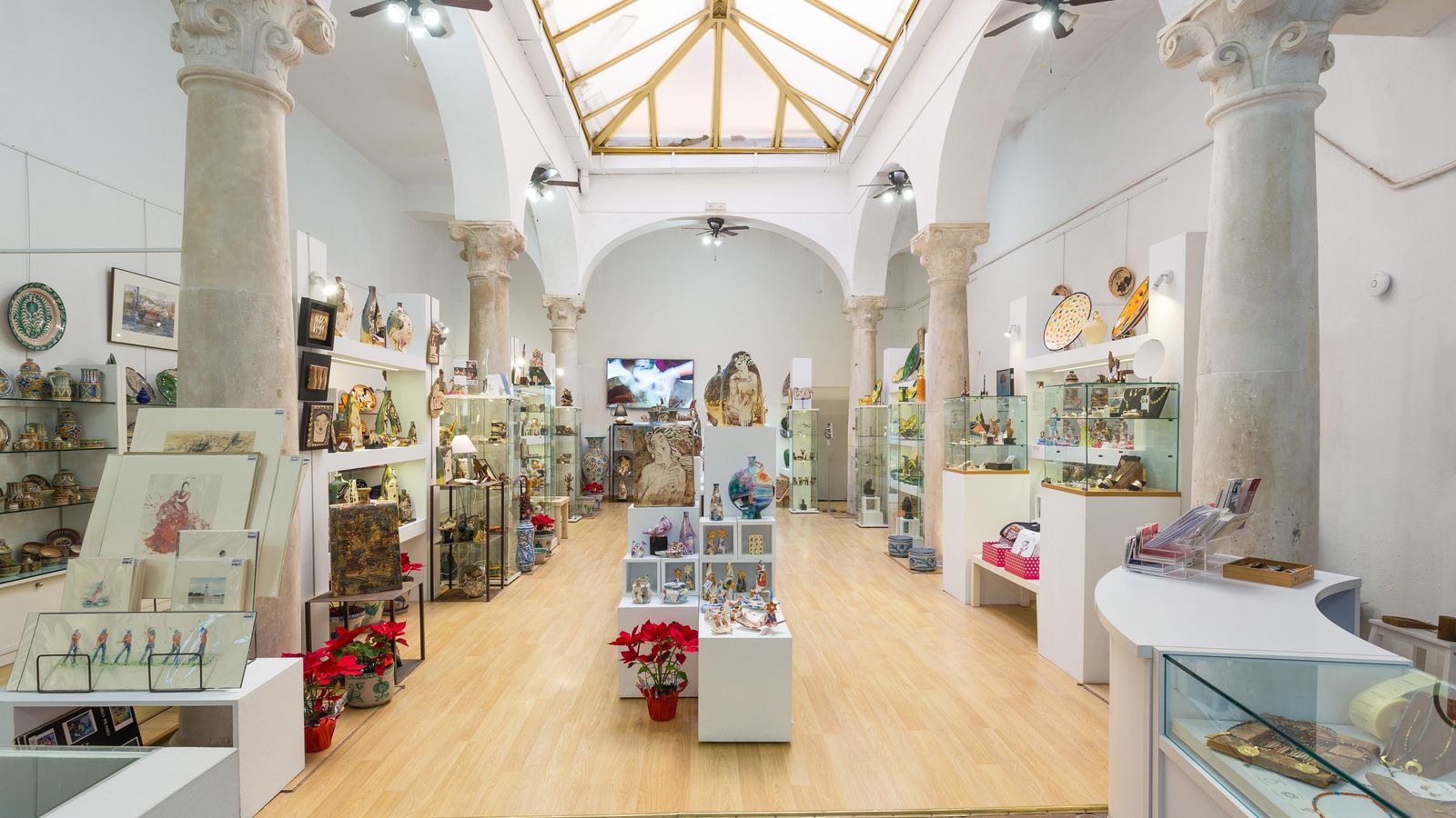 Galería Alfajar busca difundir la artesanía en todas sus formas.