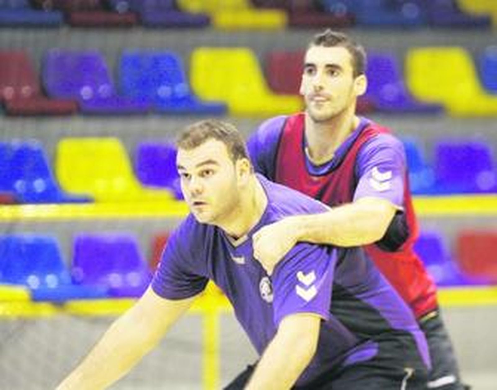 Rafa Baena, en primer término, con su compañero Chispi.