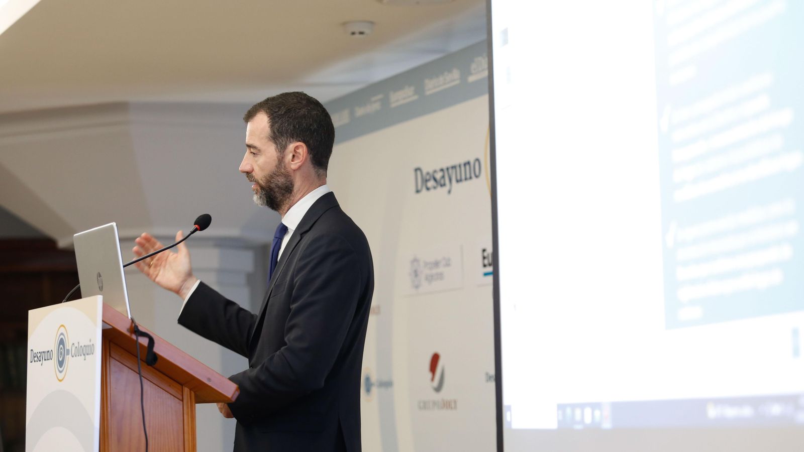 Fotos del Desayuno Coloquio de Europa Sur y el Propeller Club de Algeciras con Benito Núñez Quintanilla