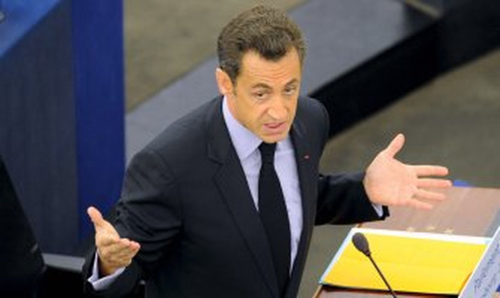 Sarkozy excluye a España de la cumbre mundial sobre la reforma del sistema financiero