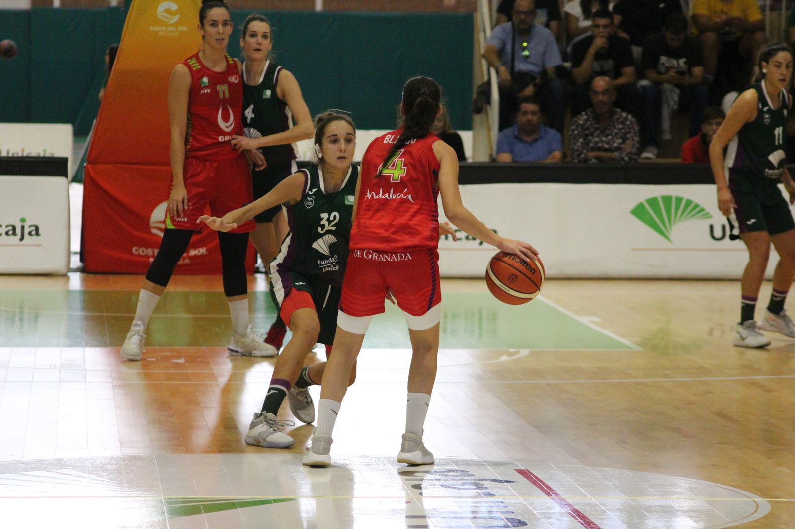 Las fotos del Unicaja Femenino-RaCa Granada