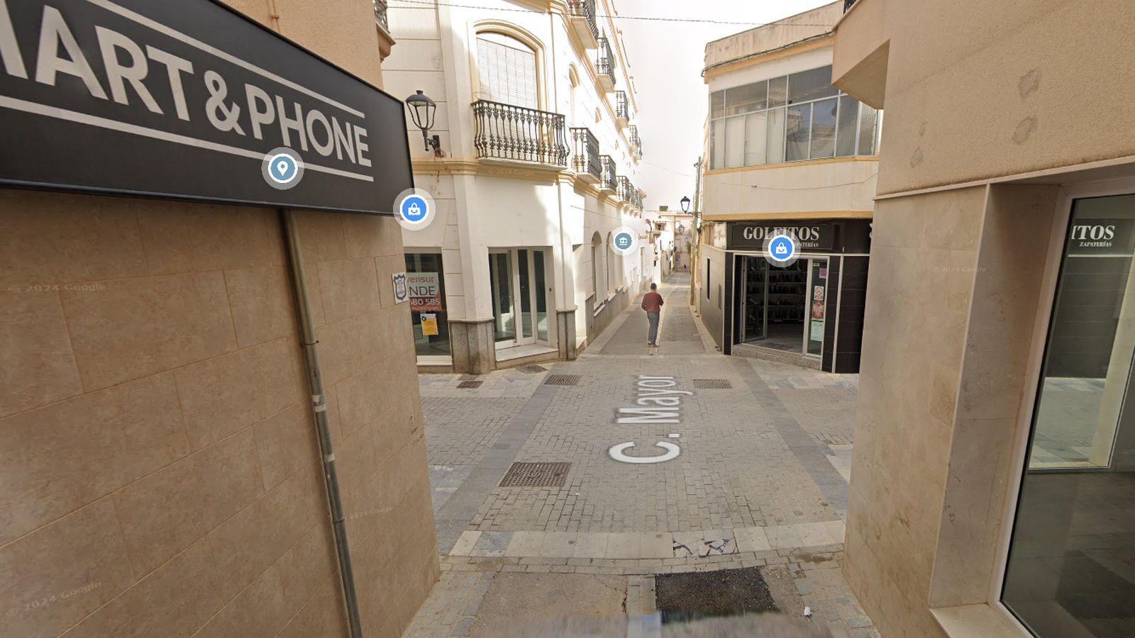 Lugar del atropello, entre las calles Tesoro y Mayor, en Vera.