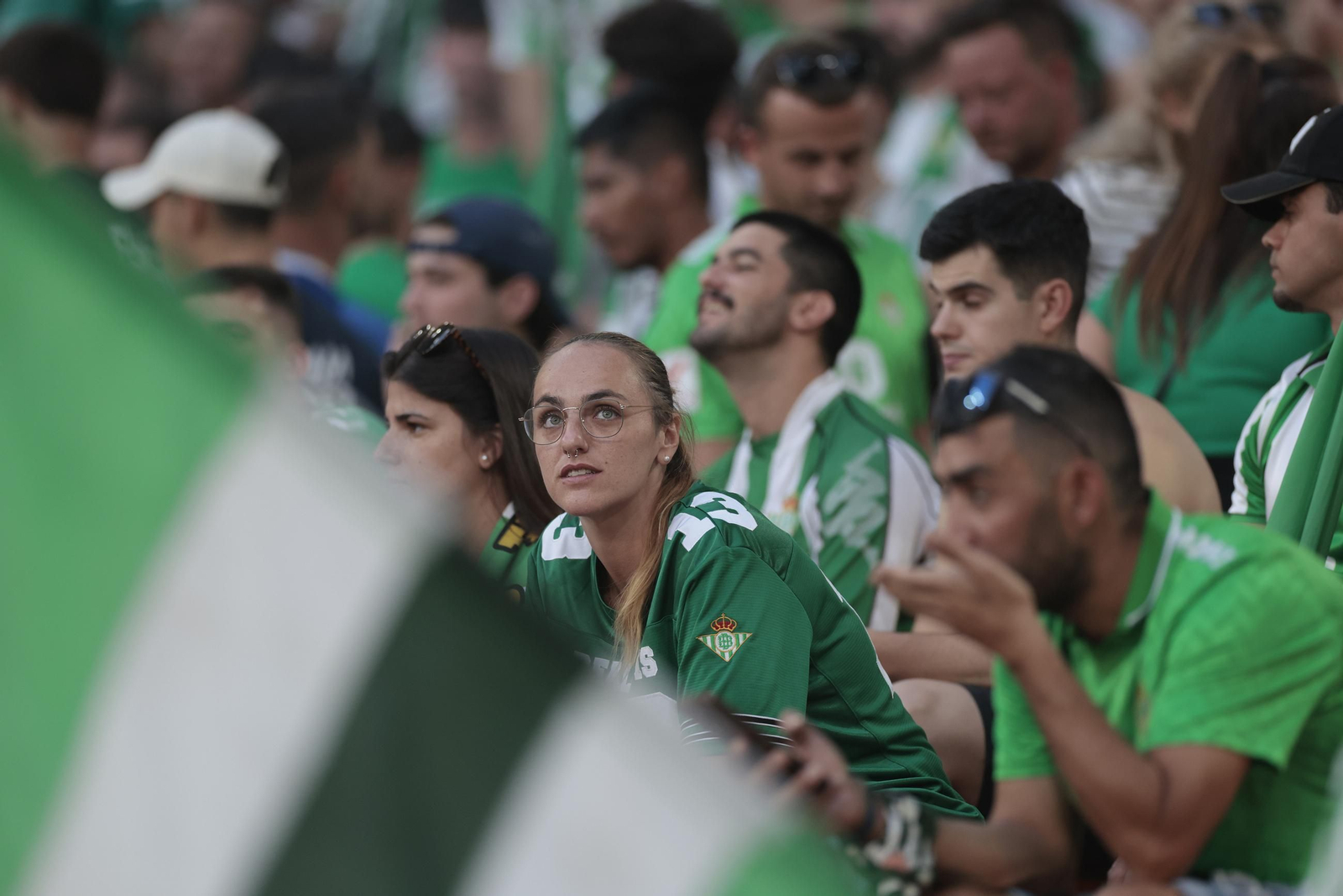 Búscate en las fotos del Betis - Alavés