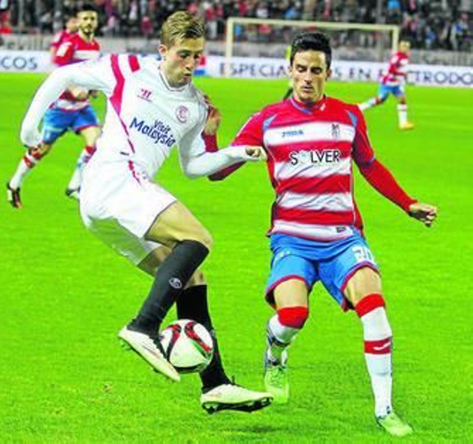 La imagen que el Granada dejó en Sevilla fue un fiel reflejo de su actual situación.