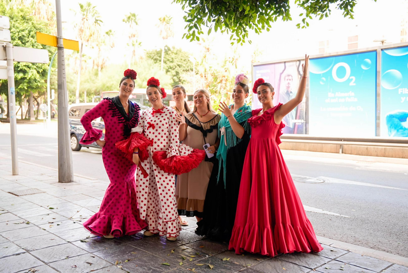Los almerienses disfrutan del martes en la Feria del Mediodía