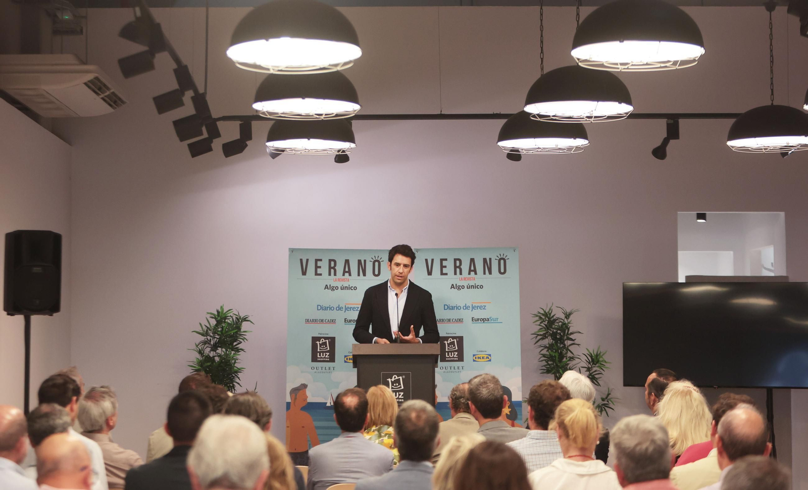 Imágenes de la presentación de la Revista del Verano de Diario de Jerez, Diario de Cádiz y Europa Sur