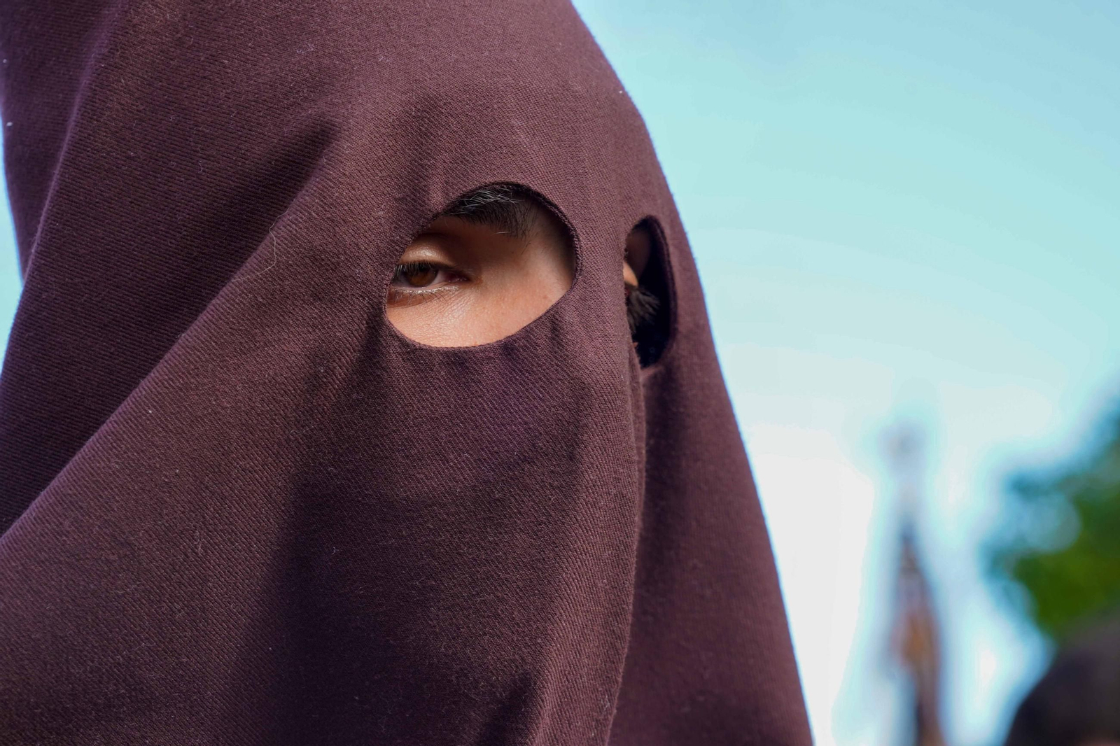 Martes Santo: Imágenes de la procesión de La Sentencia