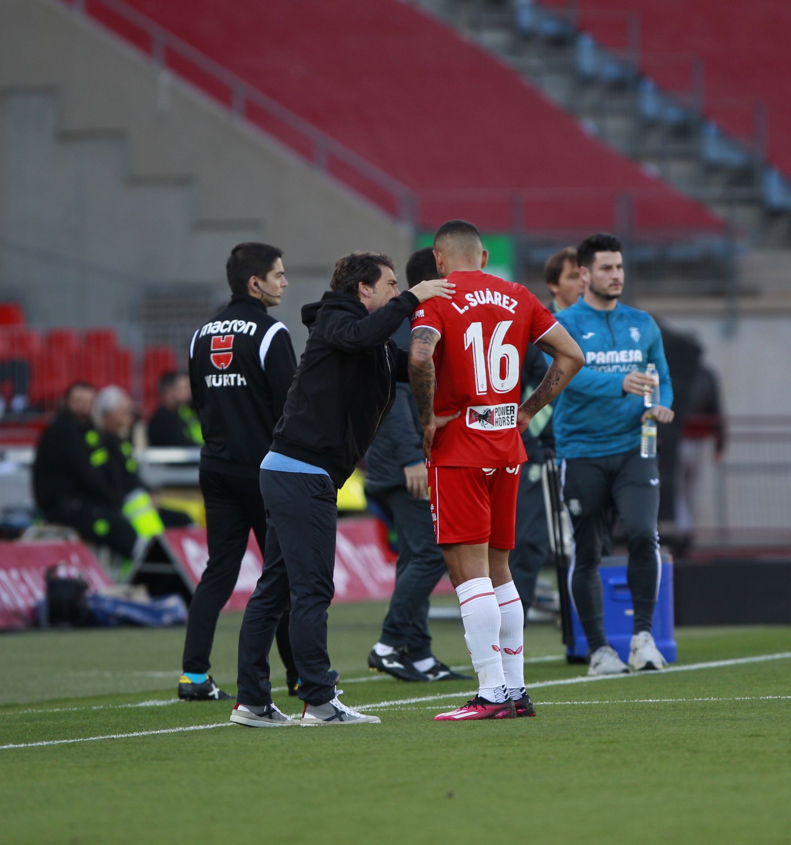 Imágenes de la derrota de la U.D. Almería ante el Villarreal por 0 a 2