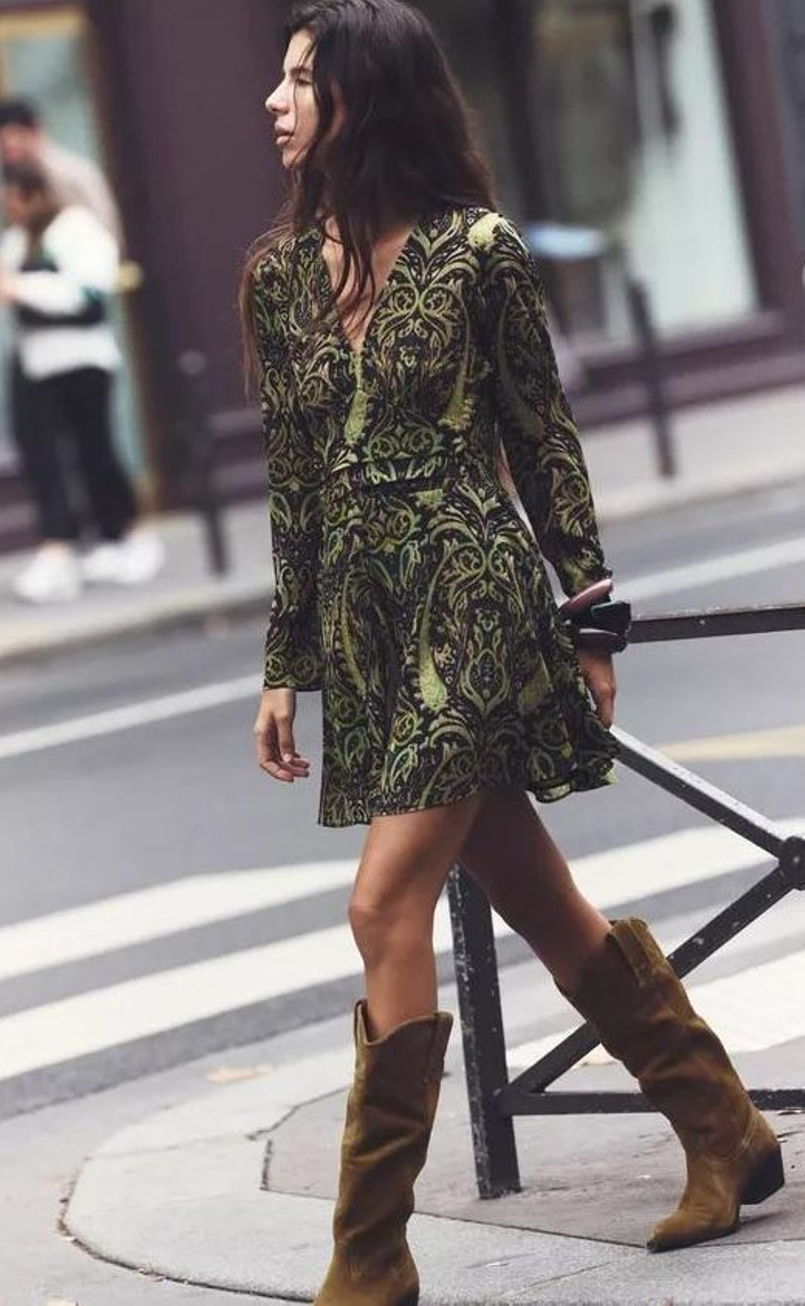 Vestido estampado de Zara.