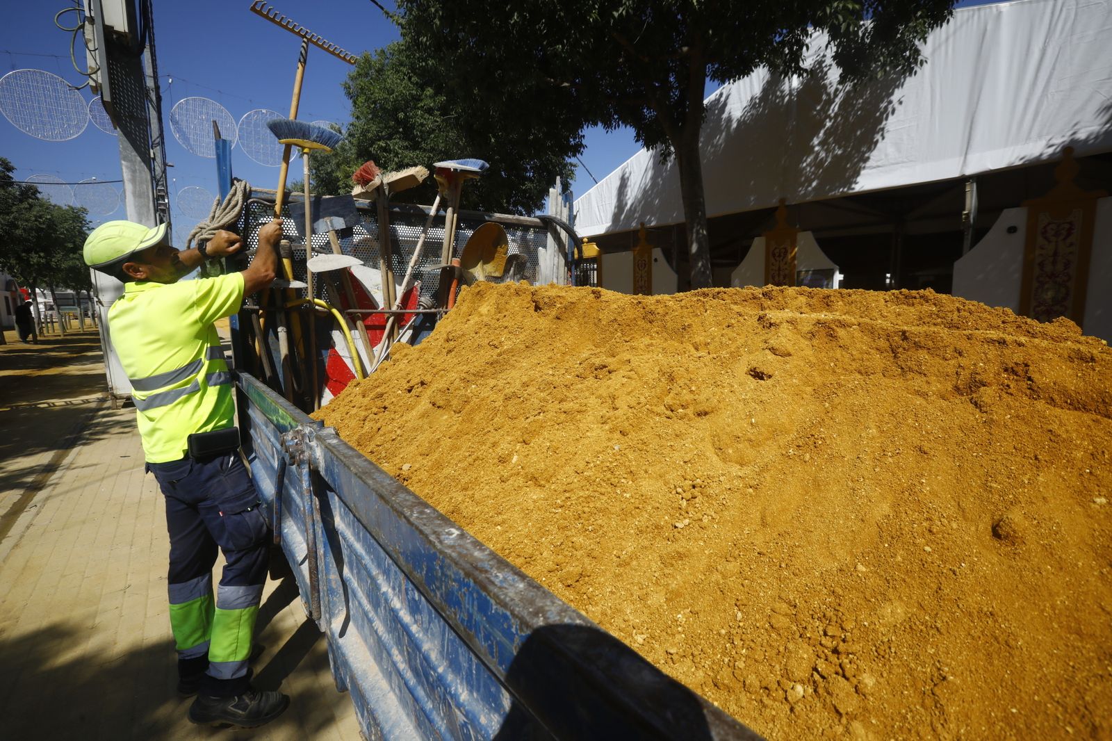 Un recorrido en imágenes por El Arenal a horas de que comience la Feria de Córdoba