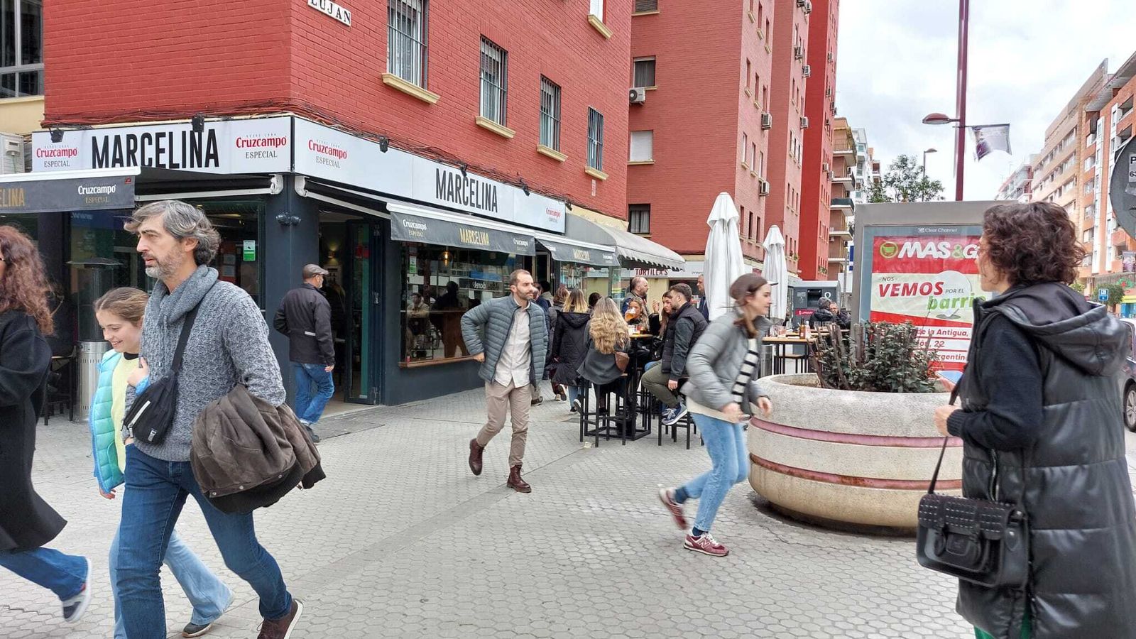 Una vista del cuarto bar que se ha instalado alrededor de la comunidad Virgen de Lujan 23