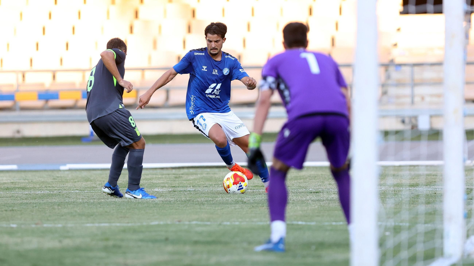 Imágenes del amistoso entre el Xerez DFC y el Ceuta B en Chapín
