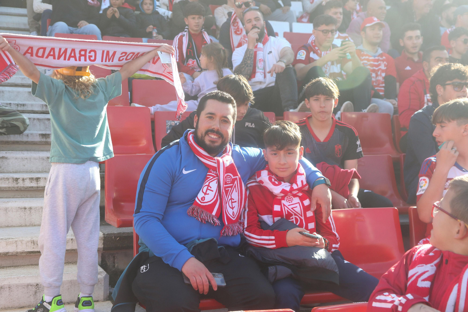 Encuéntrate en la grada de Los Cármenes en el Granada - Almería