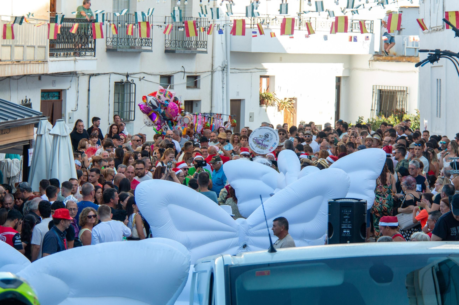 Bérchules da la bienvenida al 2025 y medio, en imágenes