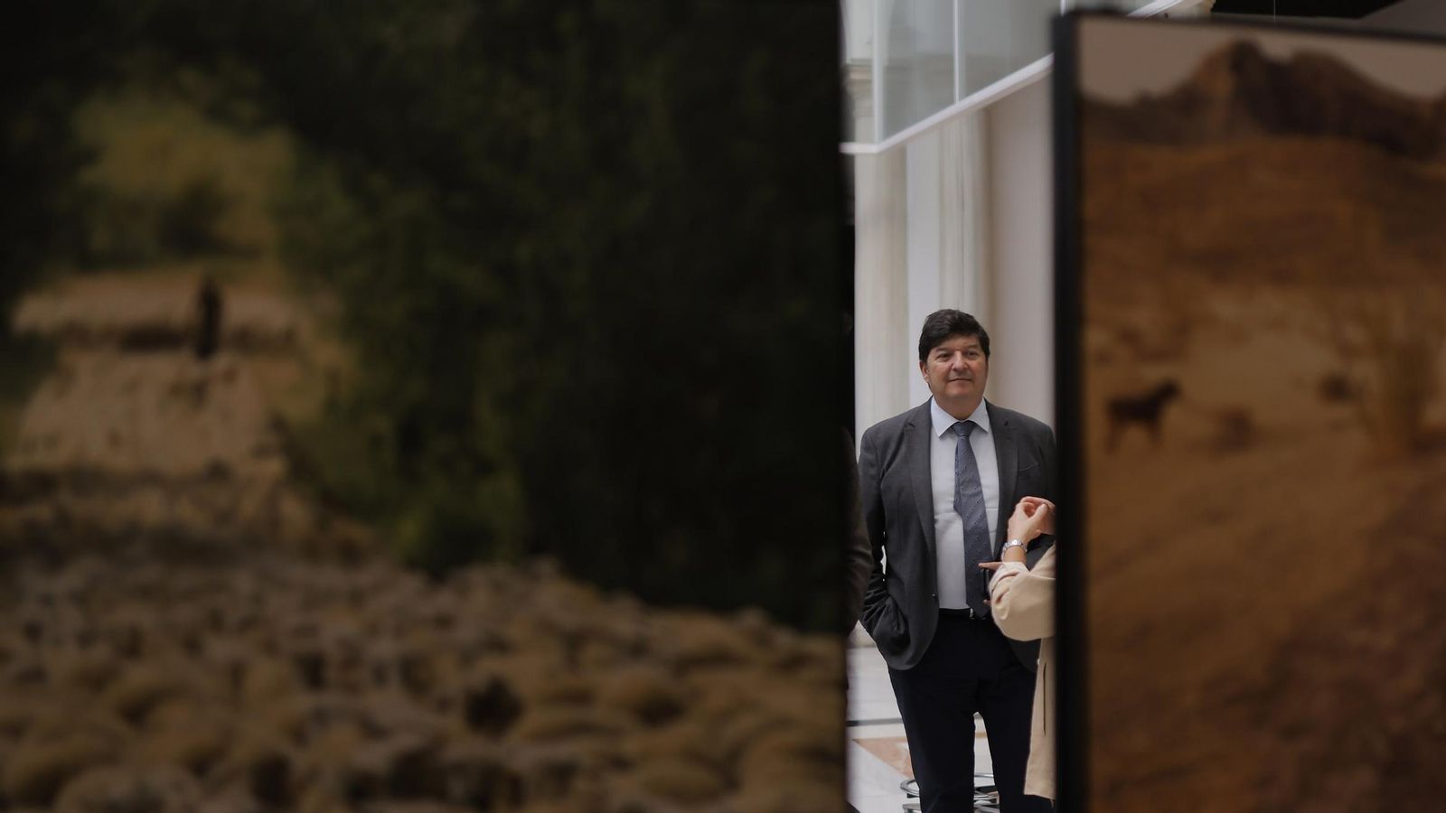 Antonio Martín, director de Agrobank, visitó la exposición