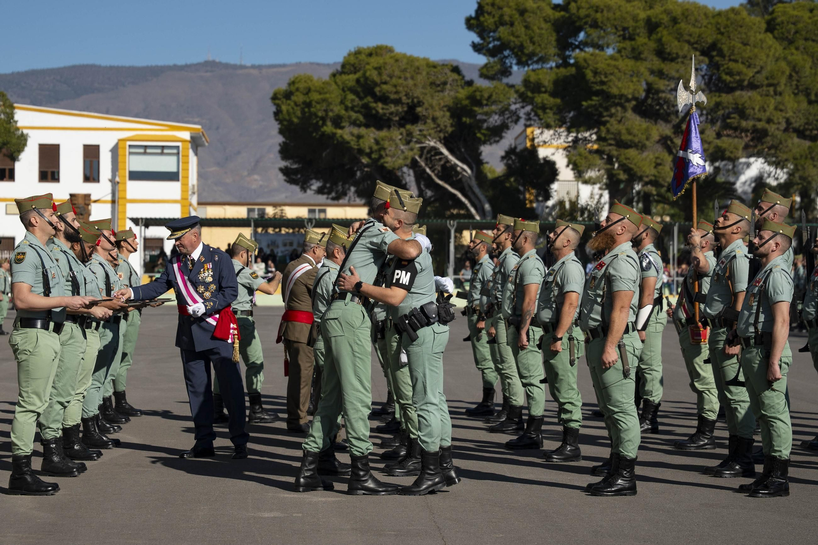 Así conmemora el día de la Inmaculada Concepción la Brigada de la Legión en Almería y despide al contingente que parte a Eslovaquia
