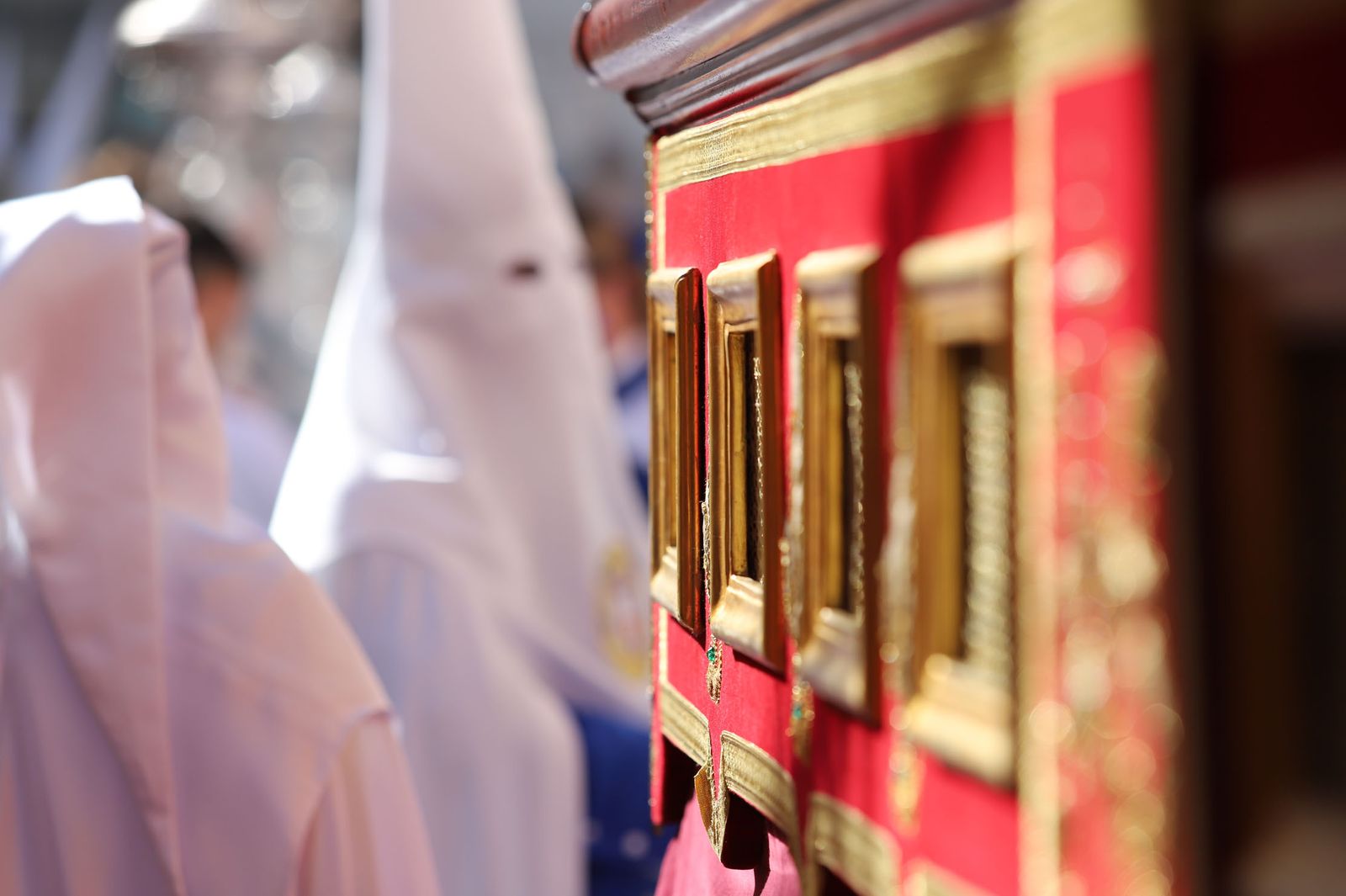 Imágenes de la procesión de la hermandad de la Lanzada de Huelva