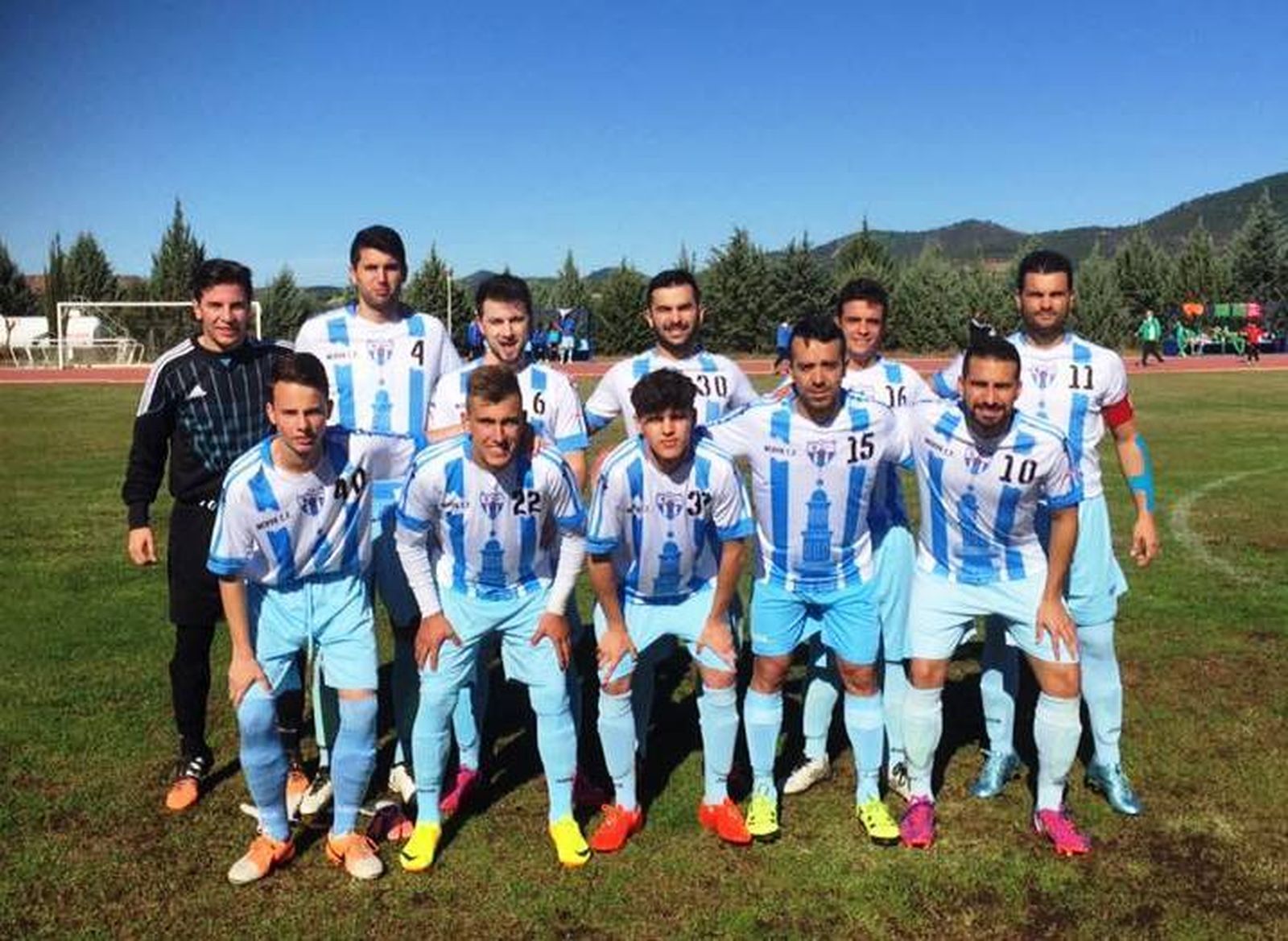 Foto del once inicial del Nerva CF previo a un encuentro.