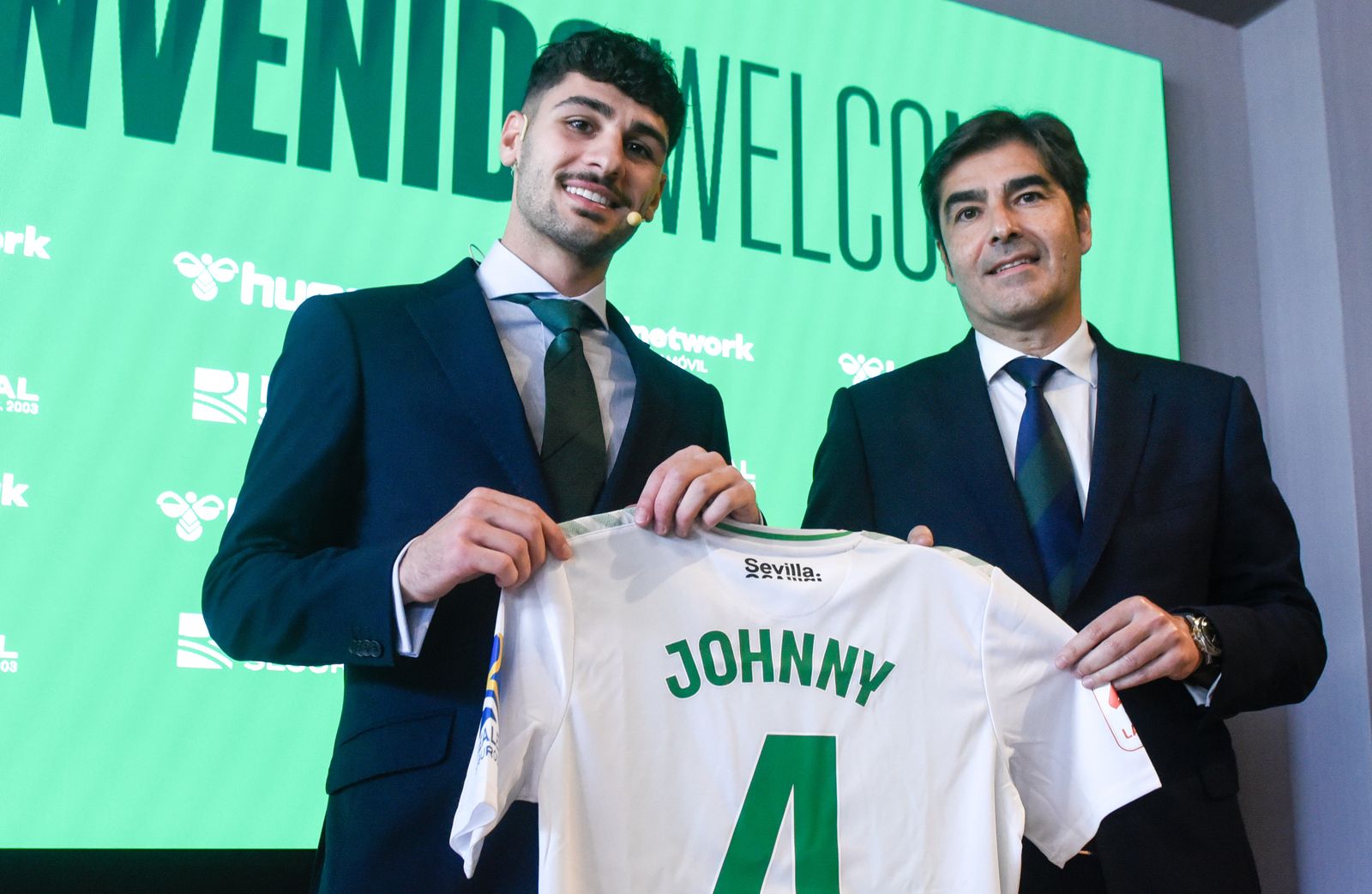 Presentación de Johnny Cardoso