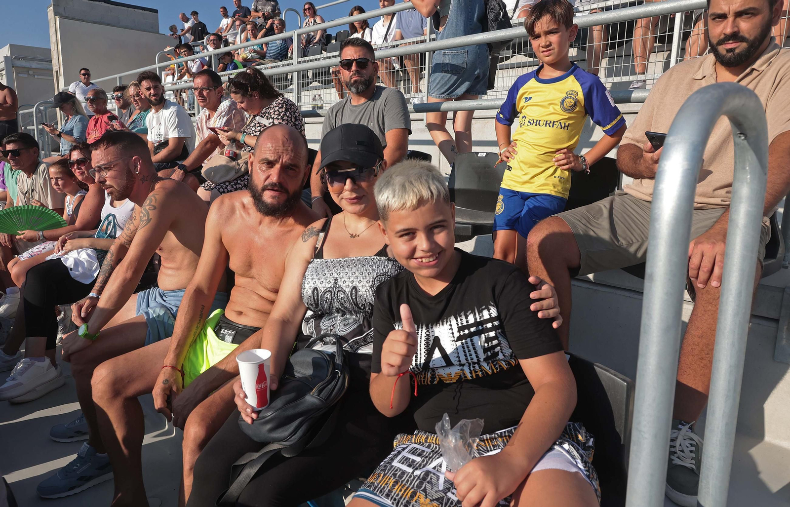 Búscate durante el Granada - Al Nassr en el Ciudad de La Línea