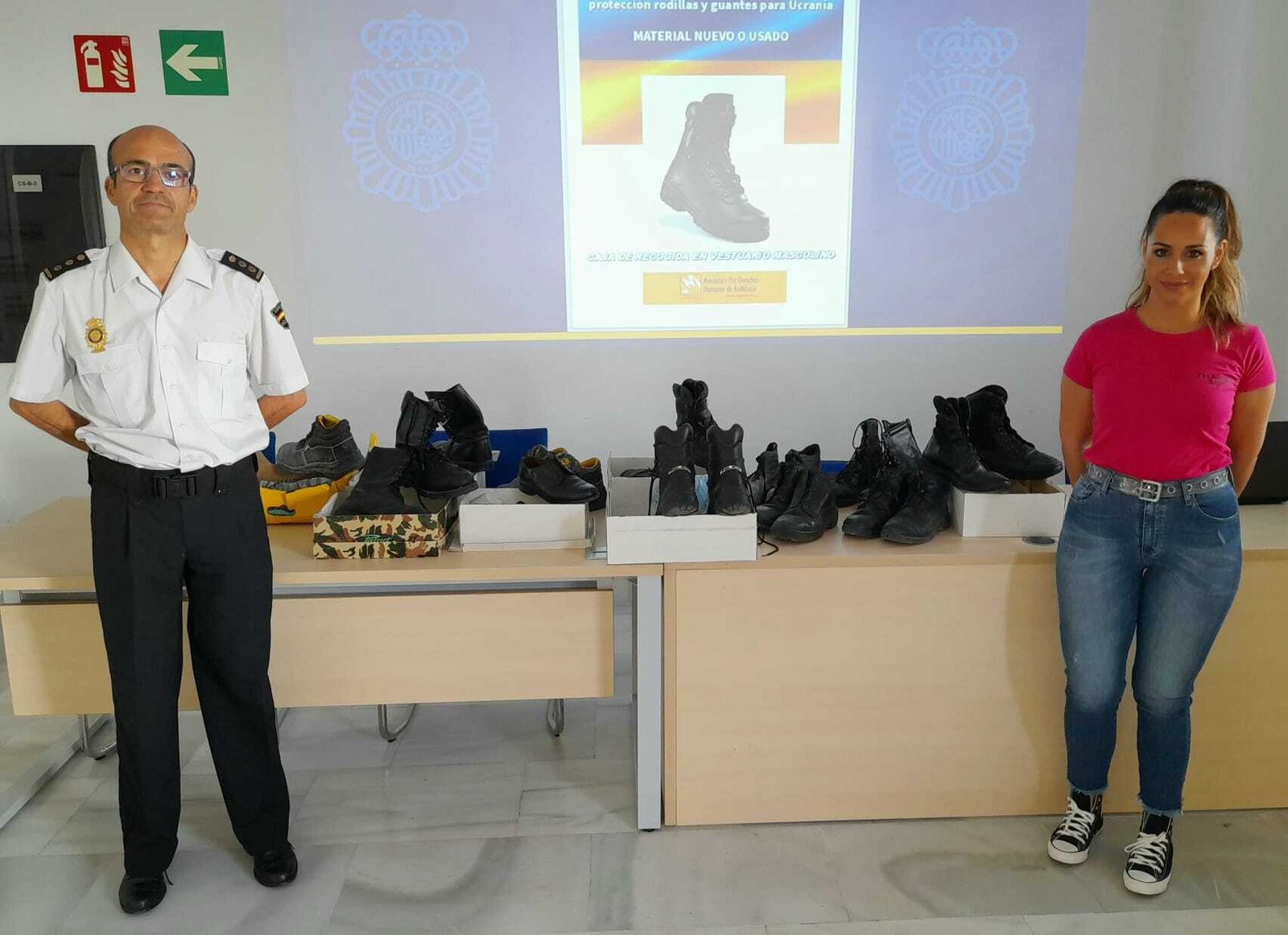 Francisco José  García Carrasco, comisario de la Policía Nacional, y Elisabet Caro, trabajadora social de Tharsis Betel.