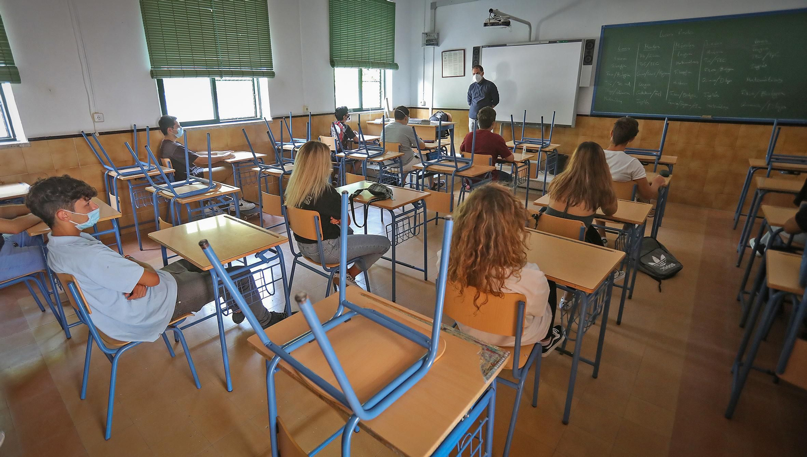 Comienzan las clases en los institutos condicionados por el Covid-19