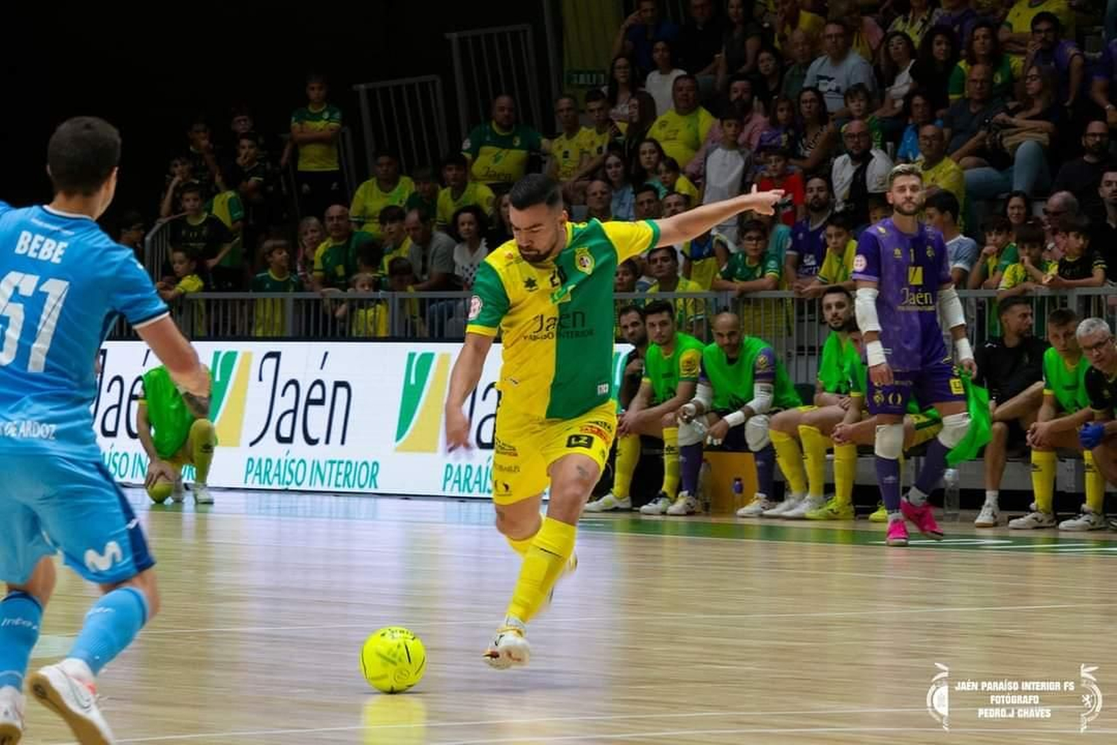 Chino, uno de los jugadores jiennenses con pasado en Burela. Chino, uno de los jugadores jiennenses con pasado en Burela.