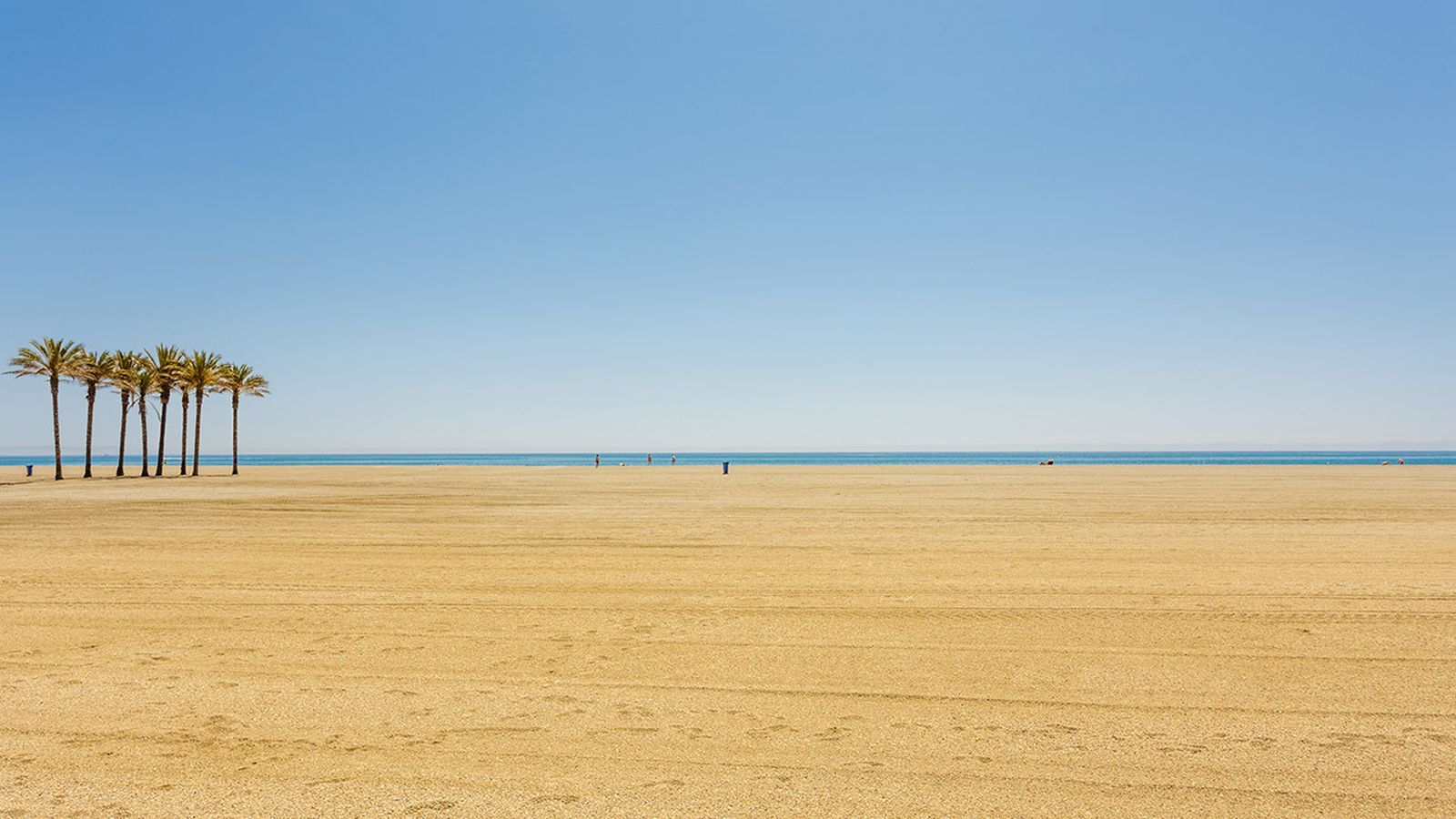Espectacular estampa de Playa Serena, en Roquetas de Mar.