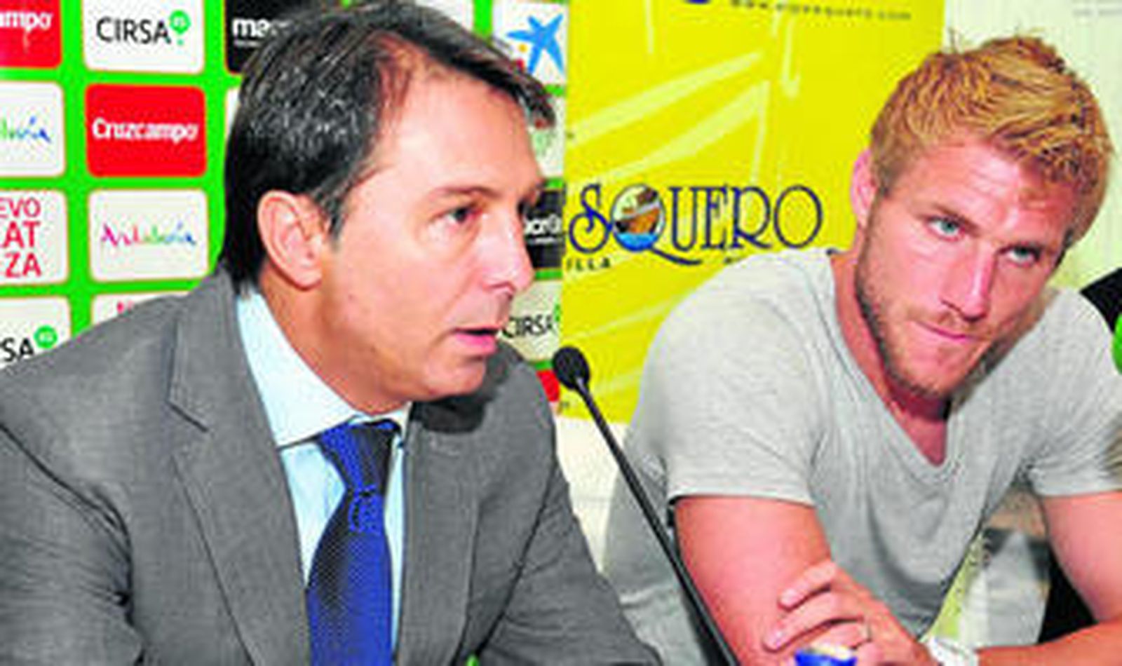 Ángel, sorpresa para el lateral