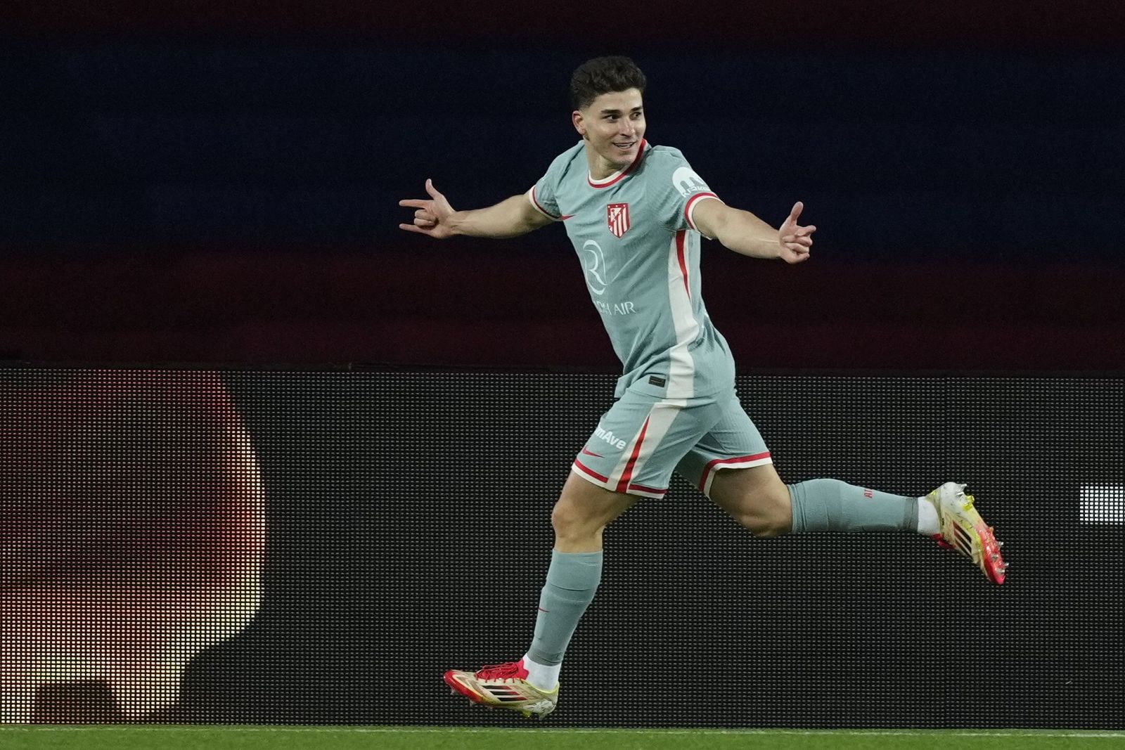 Las fotos del espectacular Barcelona - Atlético de Madrid