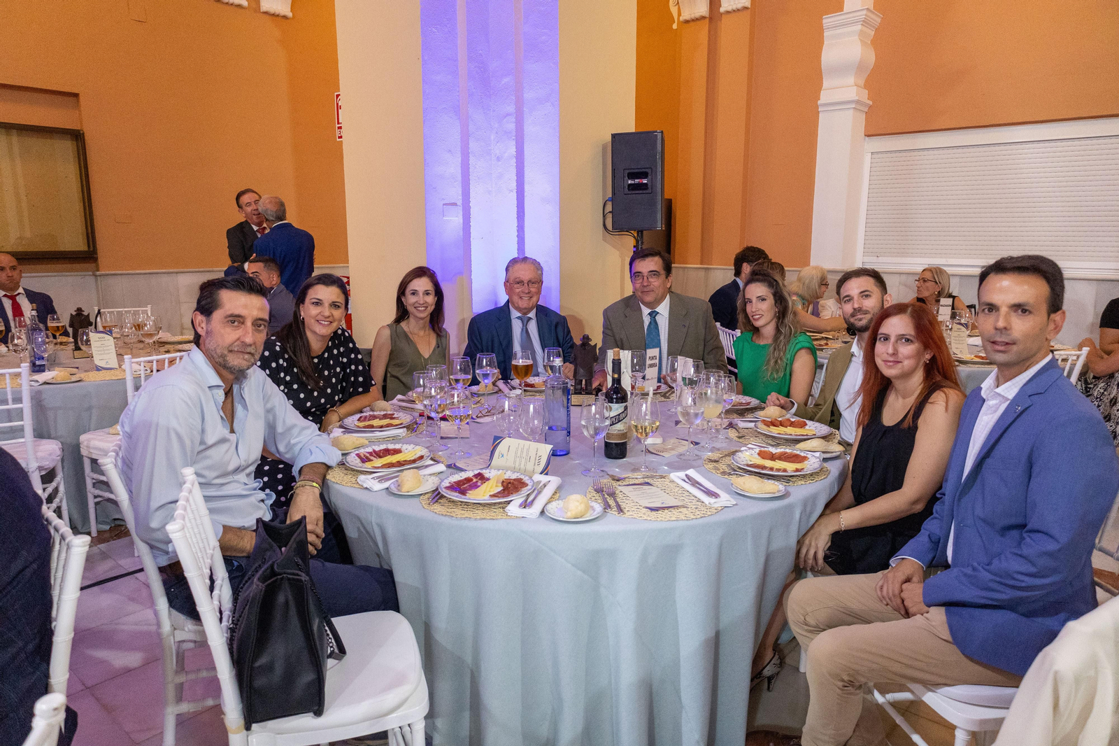 Imágenes de la recepción a los invitados a la gala de los Onubenses del Año