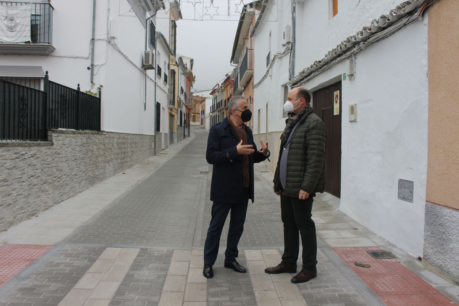 Juan Pérez y César del Espino visitan la calle La Parra.