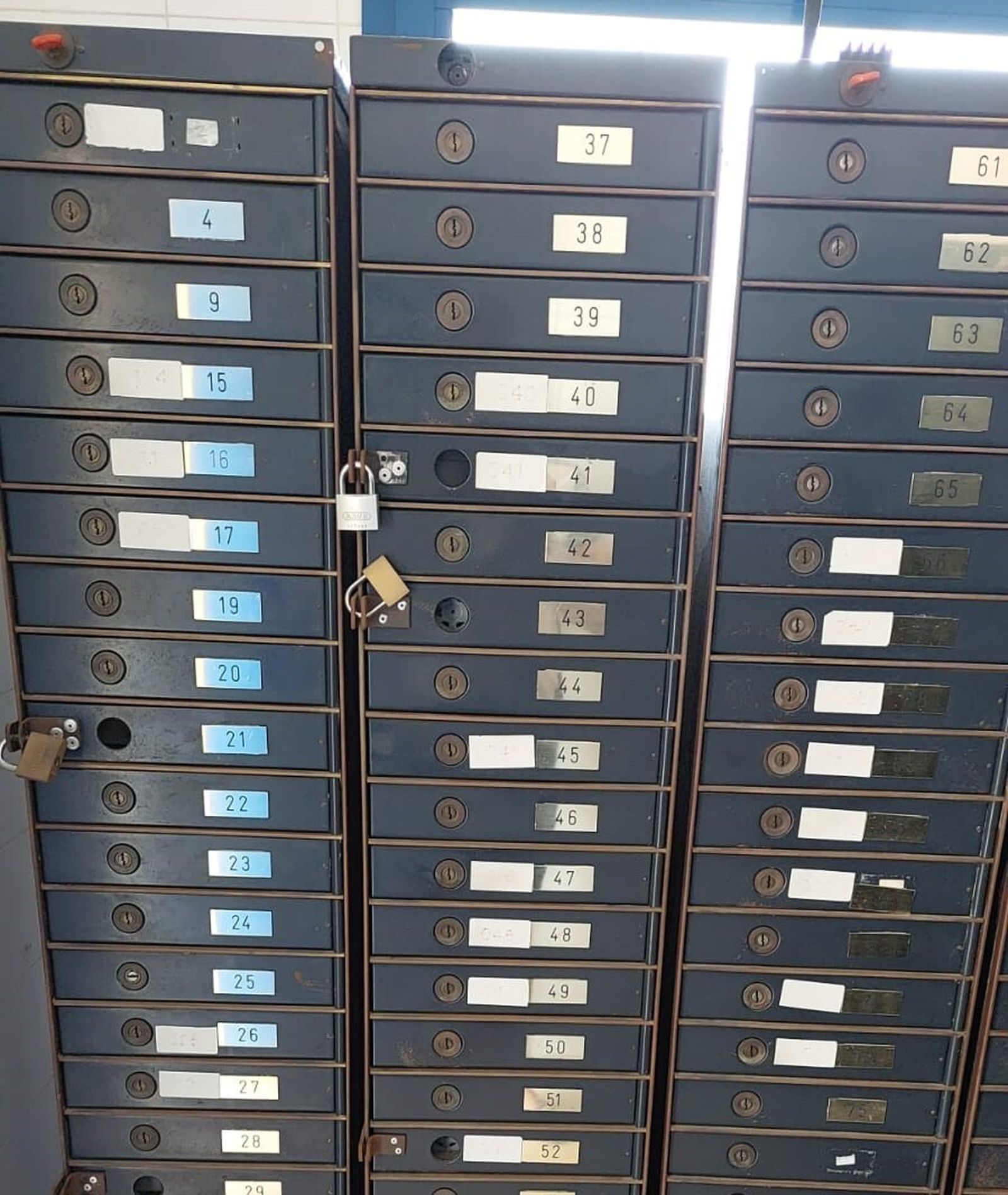 Los armeros de la Policía Local de Estepona.