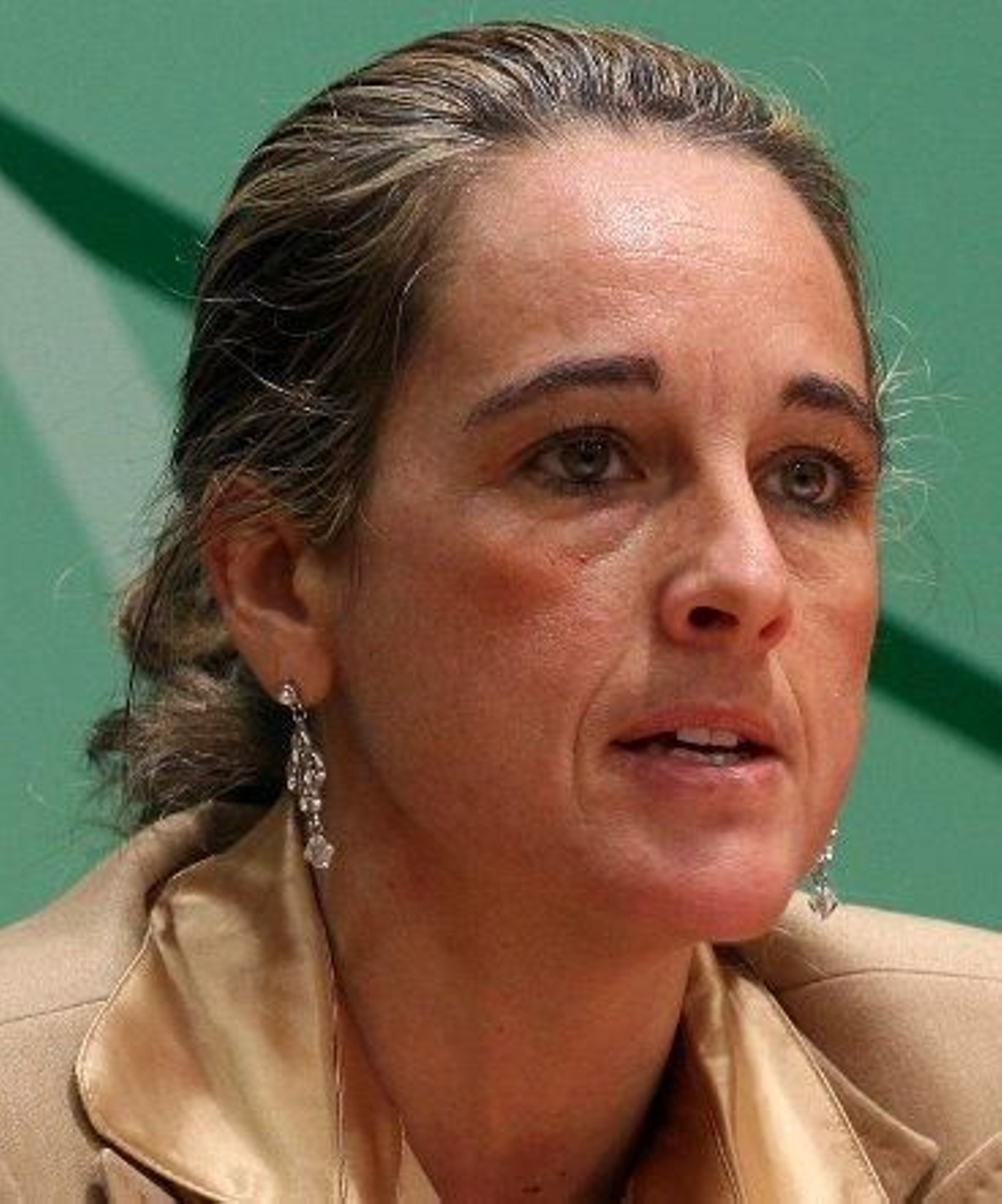 Fallece la parlamentaria socialista Cinta Castillo a los 48 años