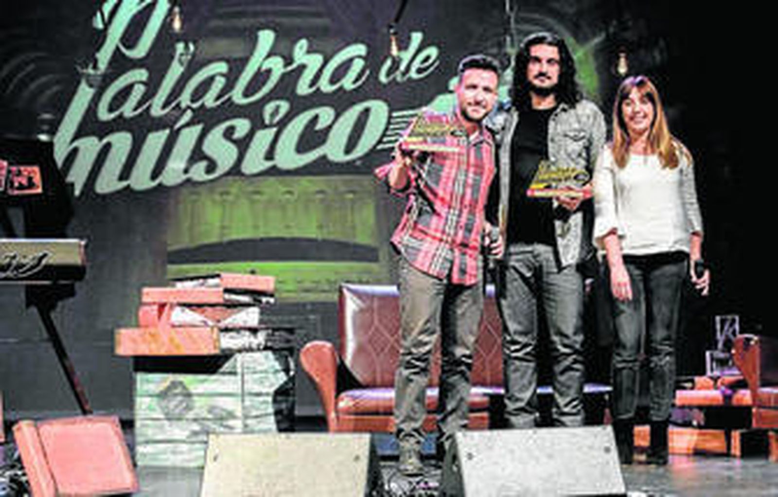 Funambulista, Fran Fernández y la periodista Rocío Fuentes en el Teatro Apolo.