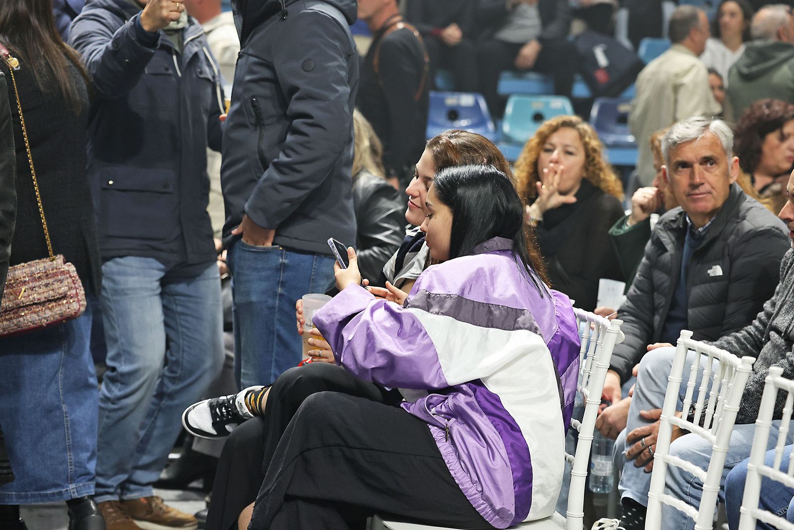 Imágenes del ambiente previo al concierto de Manolo García
