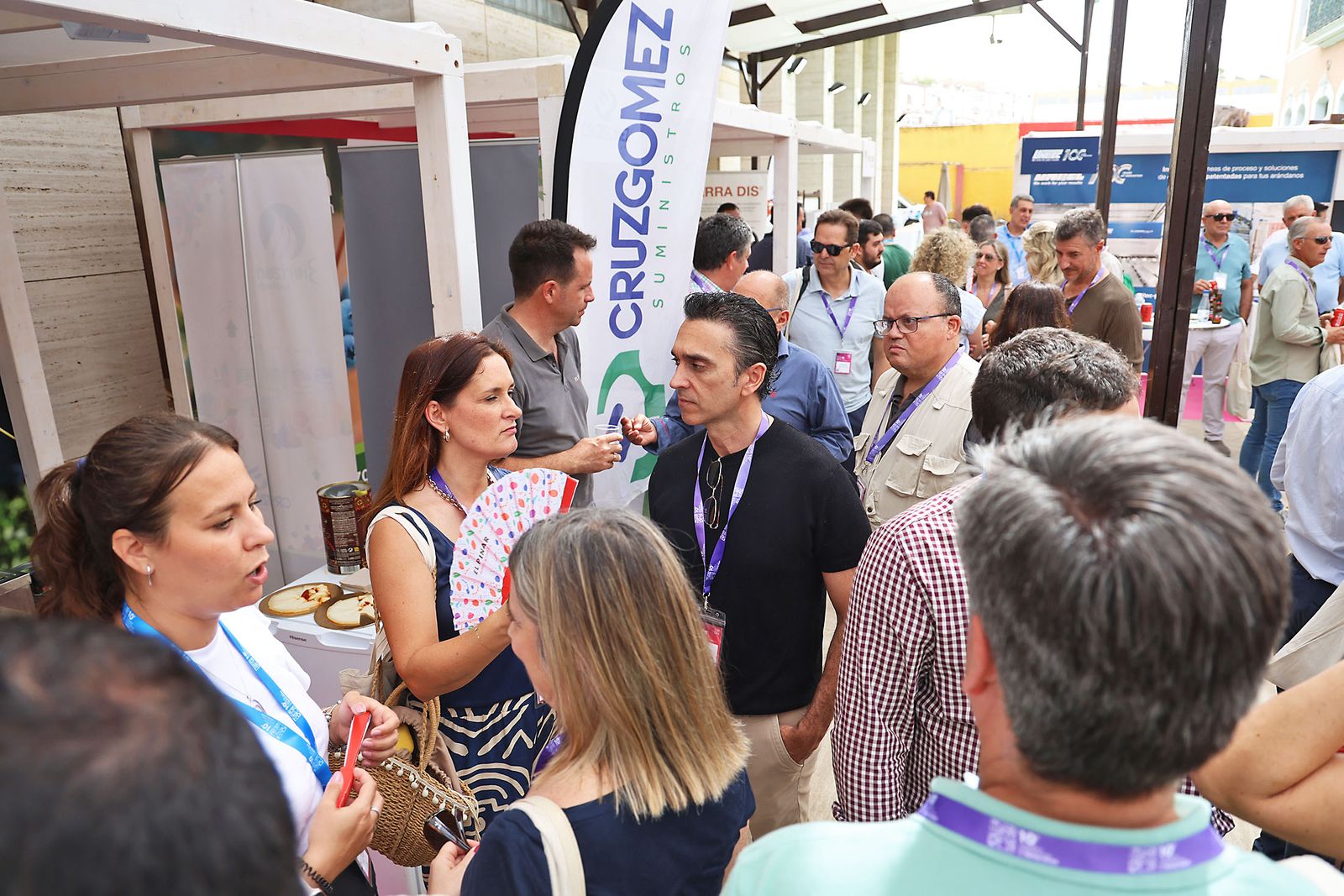 Imágenes del ambiente en el X Congreso de Frutos Rojos de Huelva