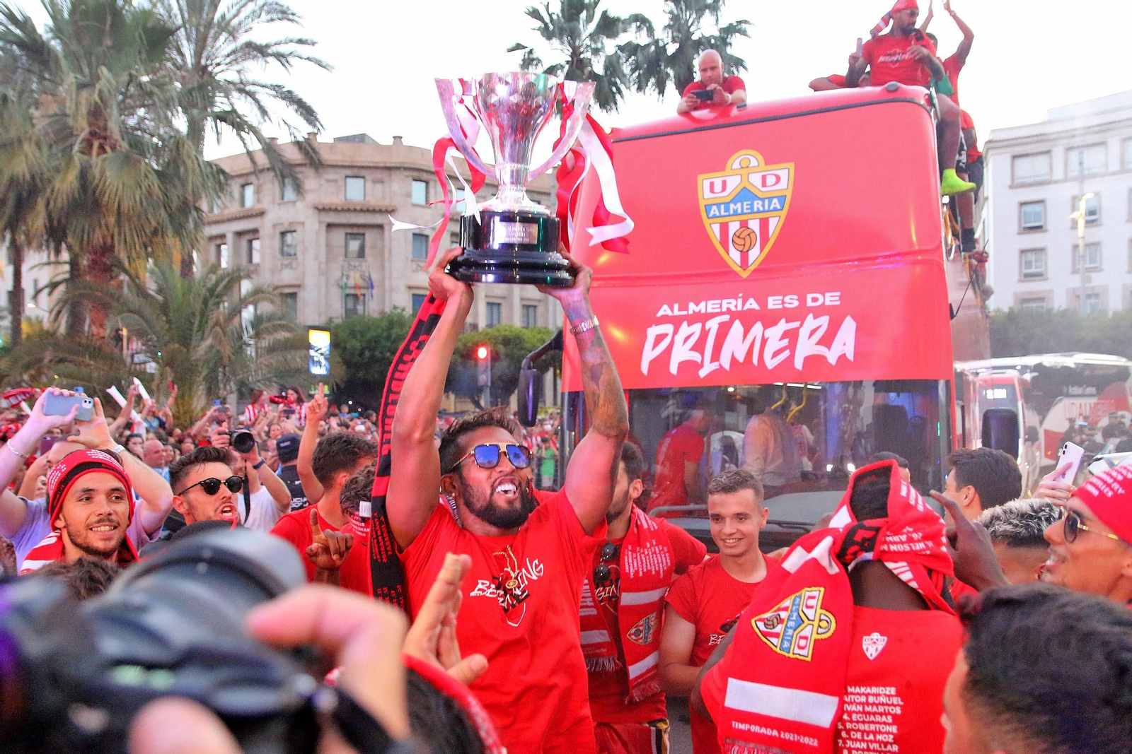 Las imágenes de la rúa de la UD Almería