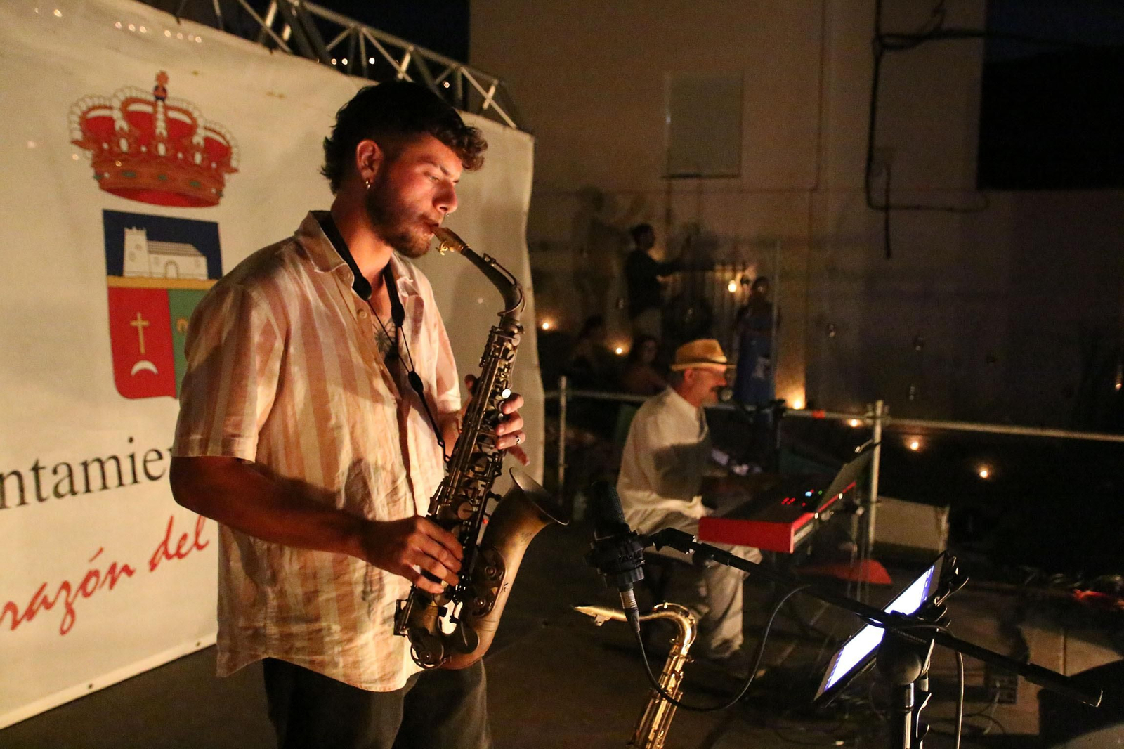 Las imágenes de la Noche de las Velas en Vícar