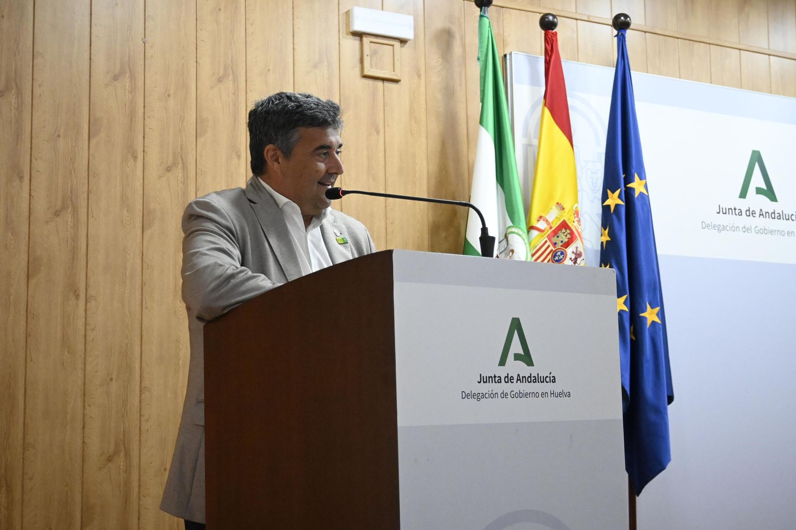 Imágenes del reconocimiento a las entidades que participaron en la emergencia de Cueva de la Mora