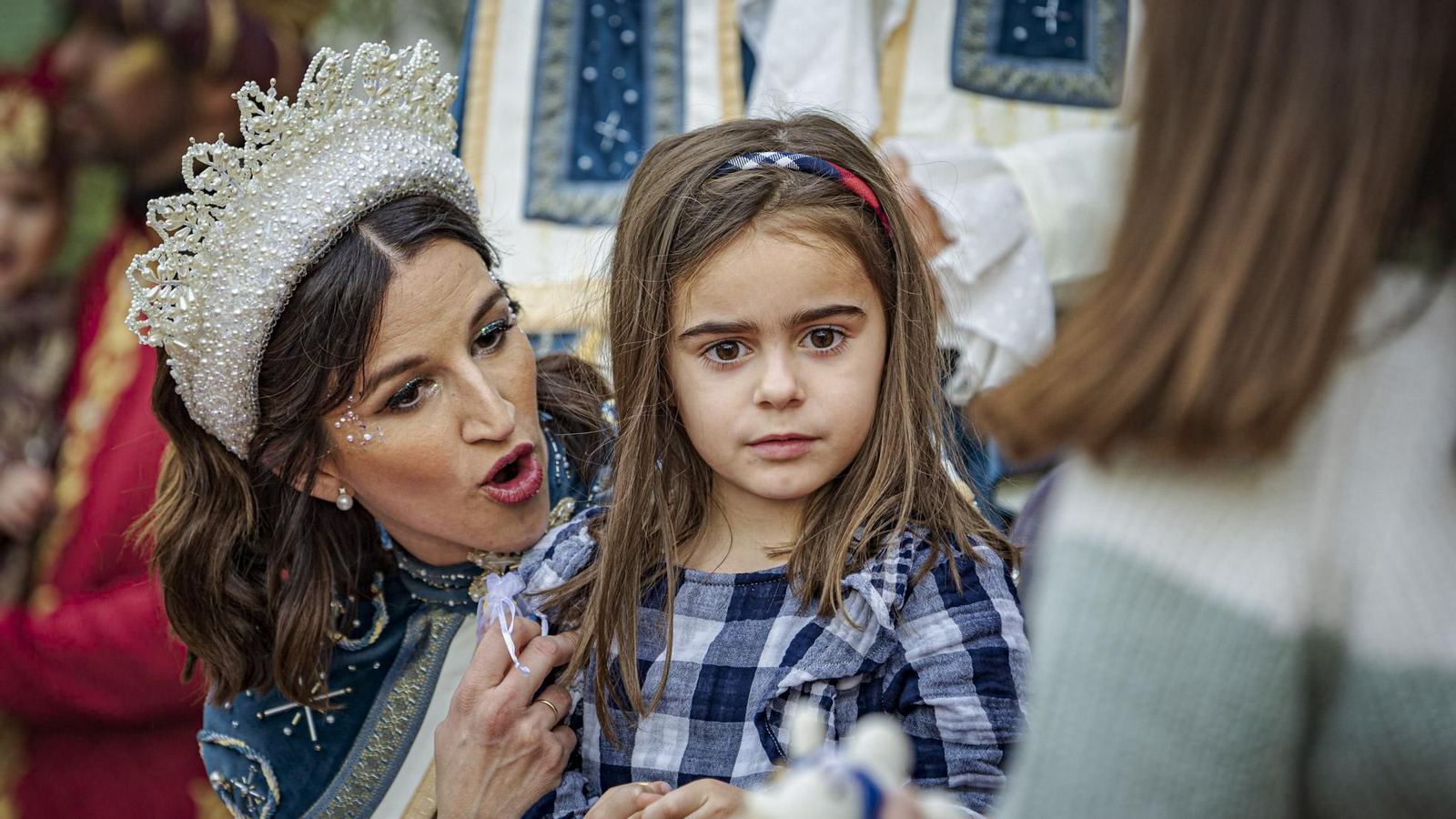 Las imágenes de SS.MM. los Reyes Magos en Cádiz: Visitas y cabalgata