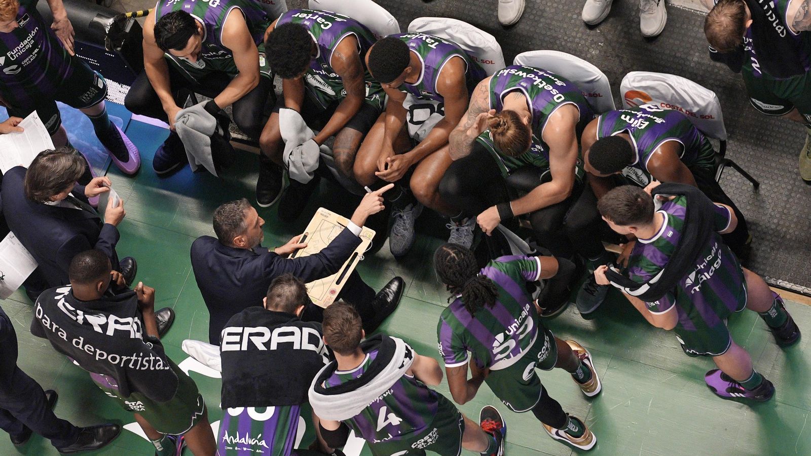 El Unicaja-La Laguna Tenerife, en fotos