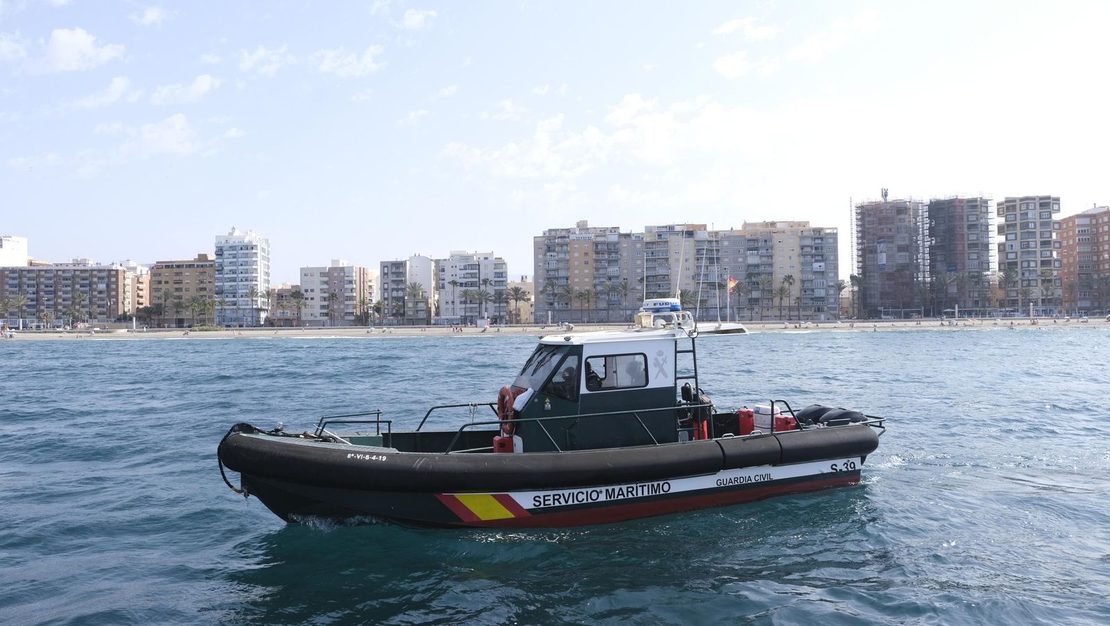 Patrullaje con el Servicio Marítimo de la Guardia Civil, en imágenes