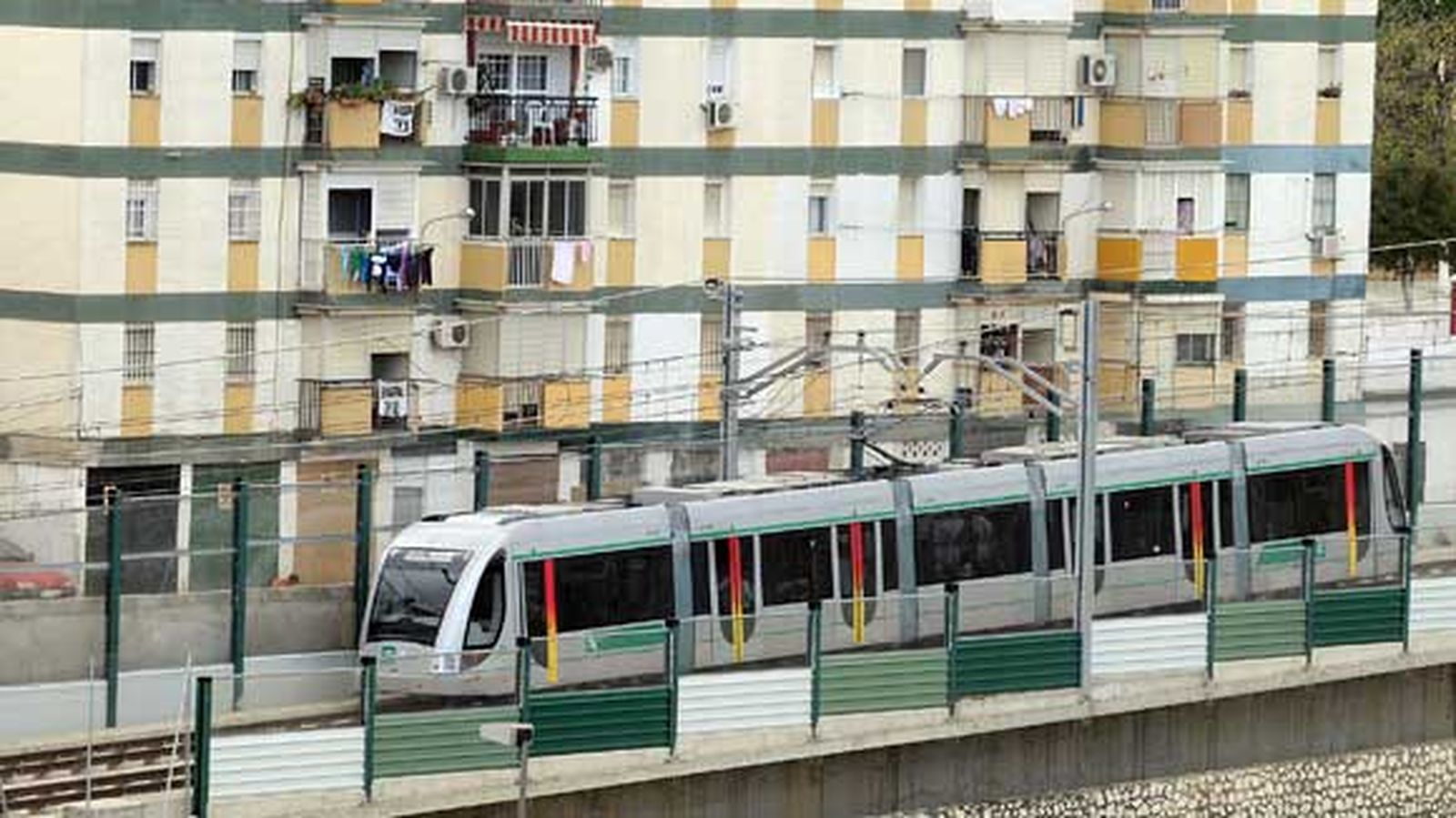 La Fiscalía archiva las diligencias de los ruidos del Metro en San Juan