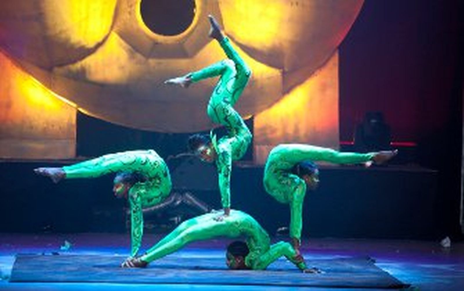 La magia de 'Eoloh!' y 'Grease', en la primavera del Teatro Villamarta