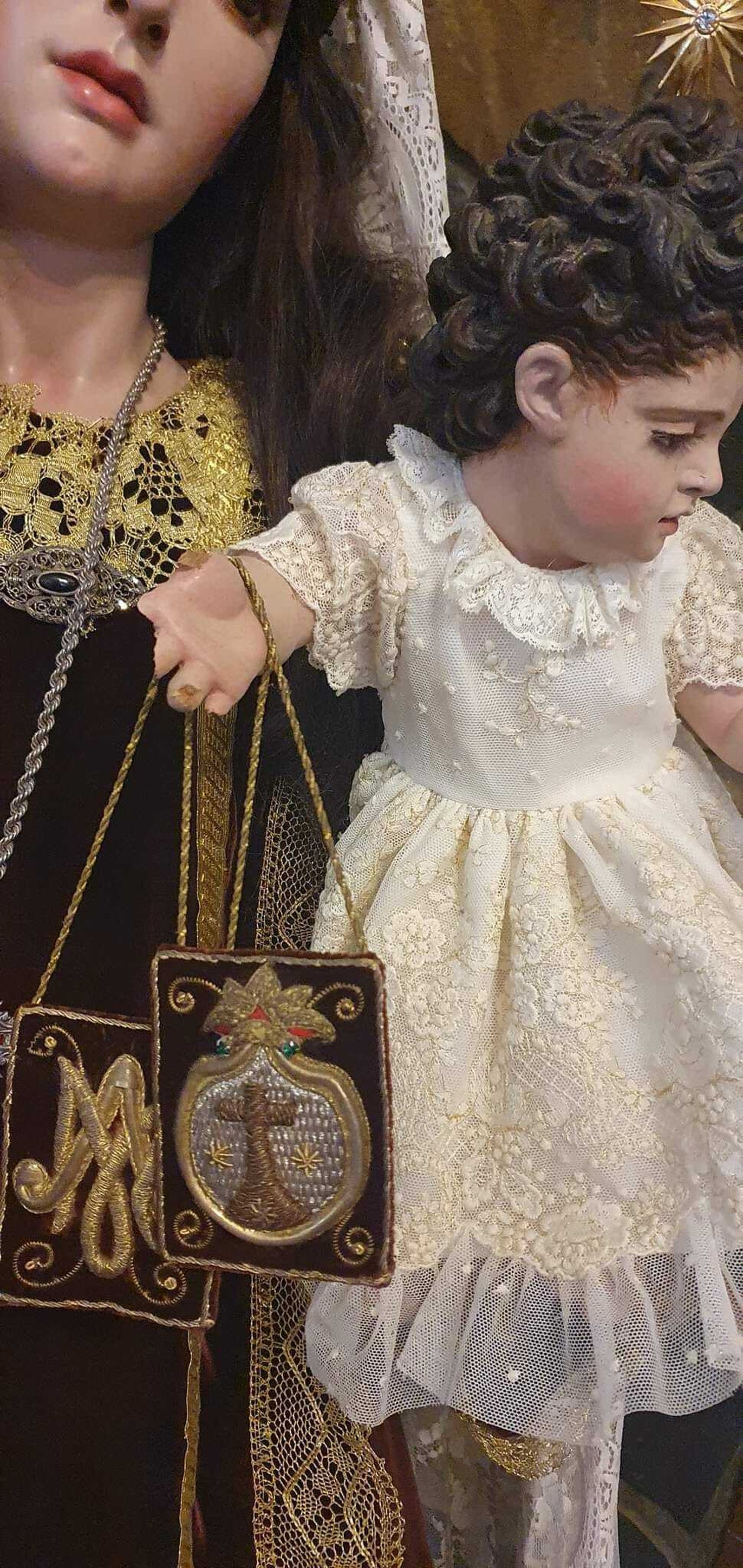 Rompen varios dedos al Niño Jesús